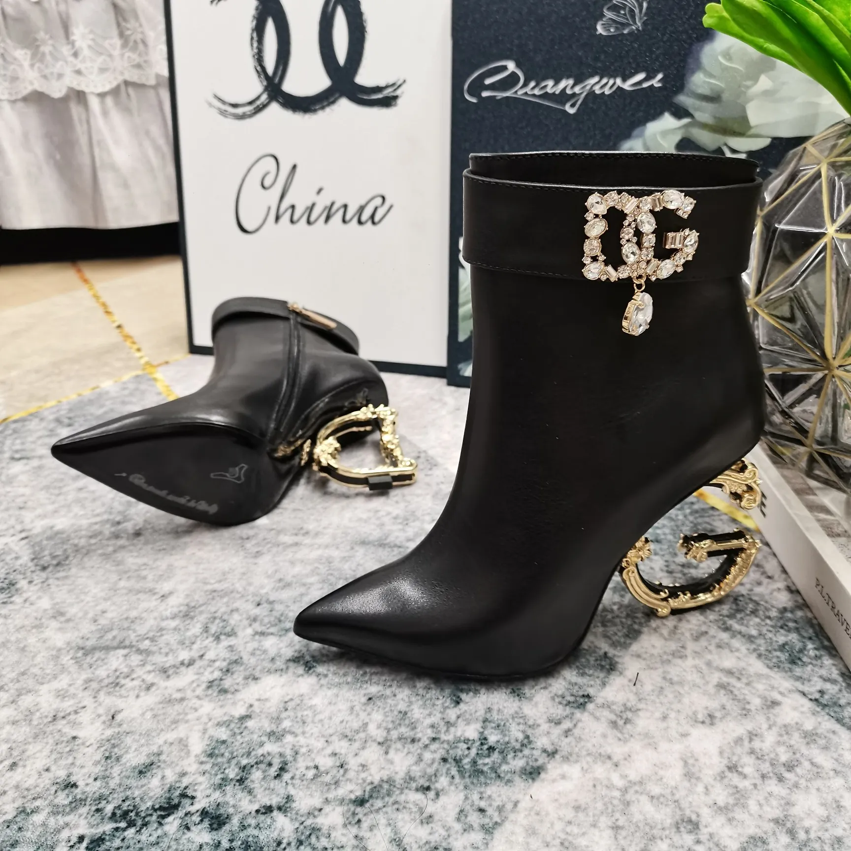 DOLCE&GABBANA ブラック 高品質なモデル アンクルブーツ - 画像 (4)