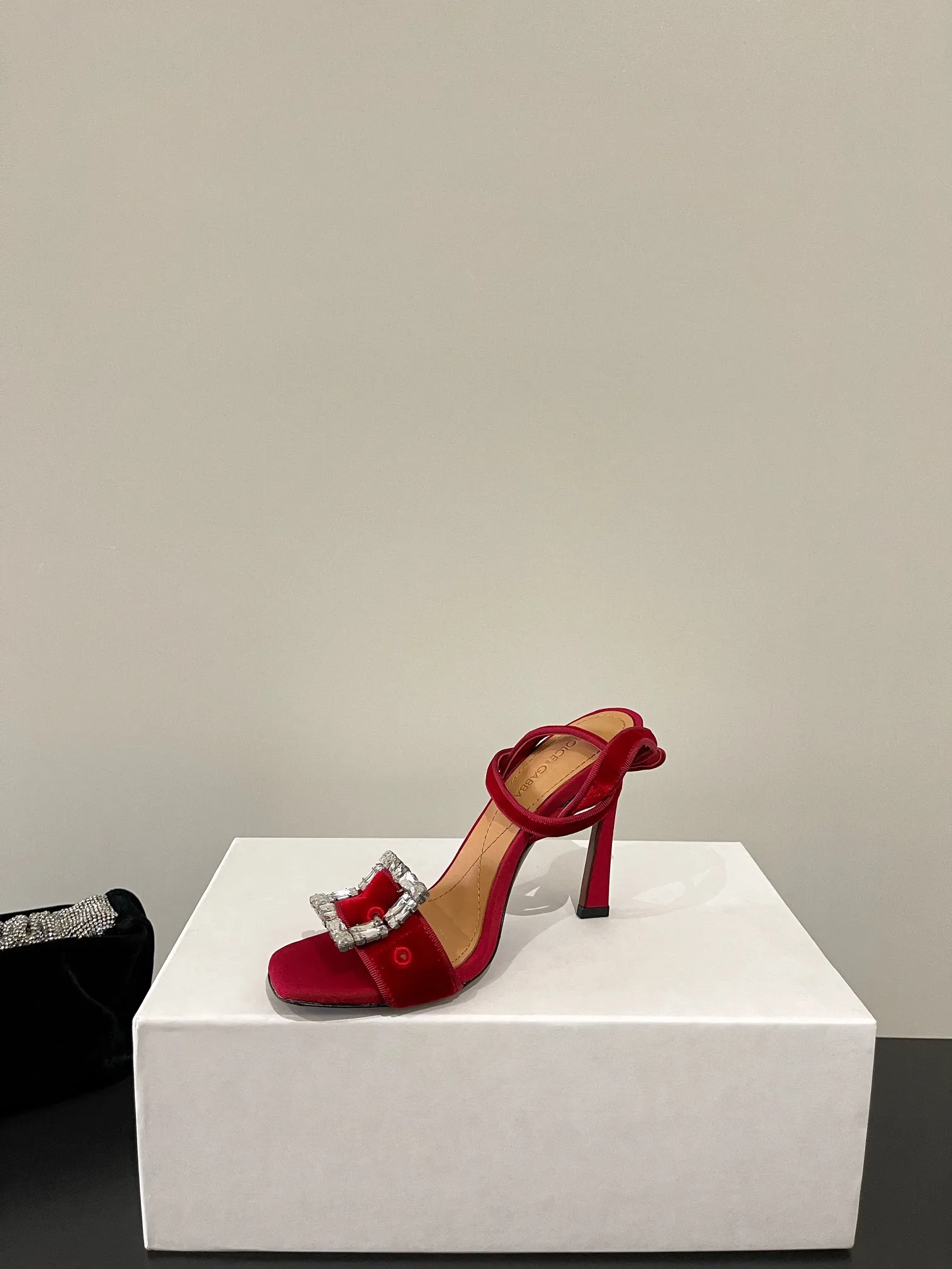 D&GGiuseppeZanottiレッドシルクサンダル新作 - 画像 (8)