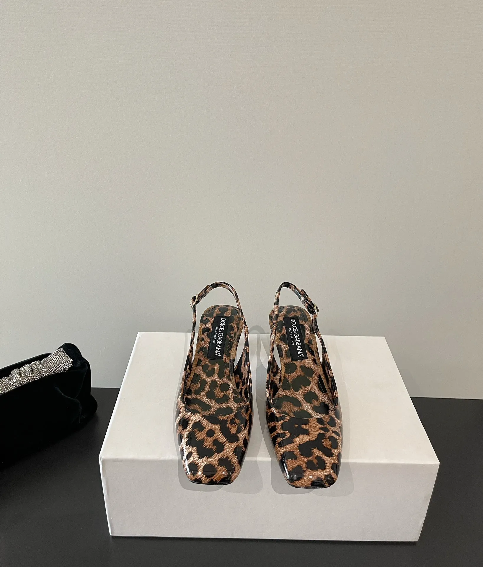 Dolce&Gabbana ヒョウ柄デザイン ローファー 新作