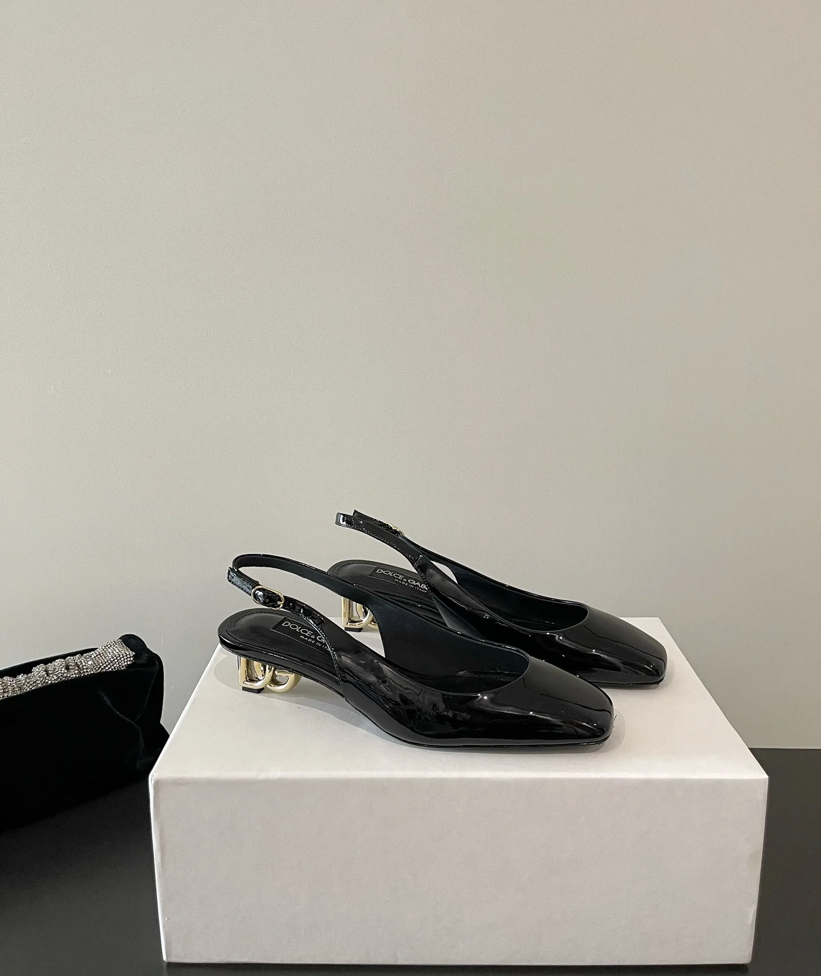 D&Gドゥガッバーナ黒四角い頭ローファー新作 - 画像 (6)