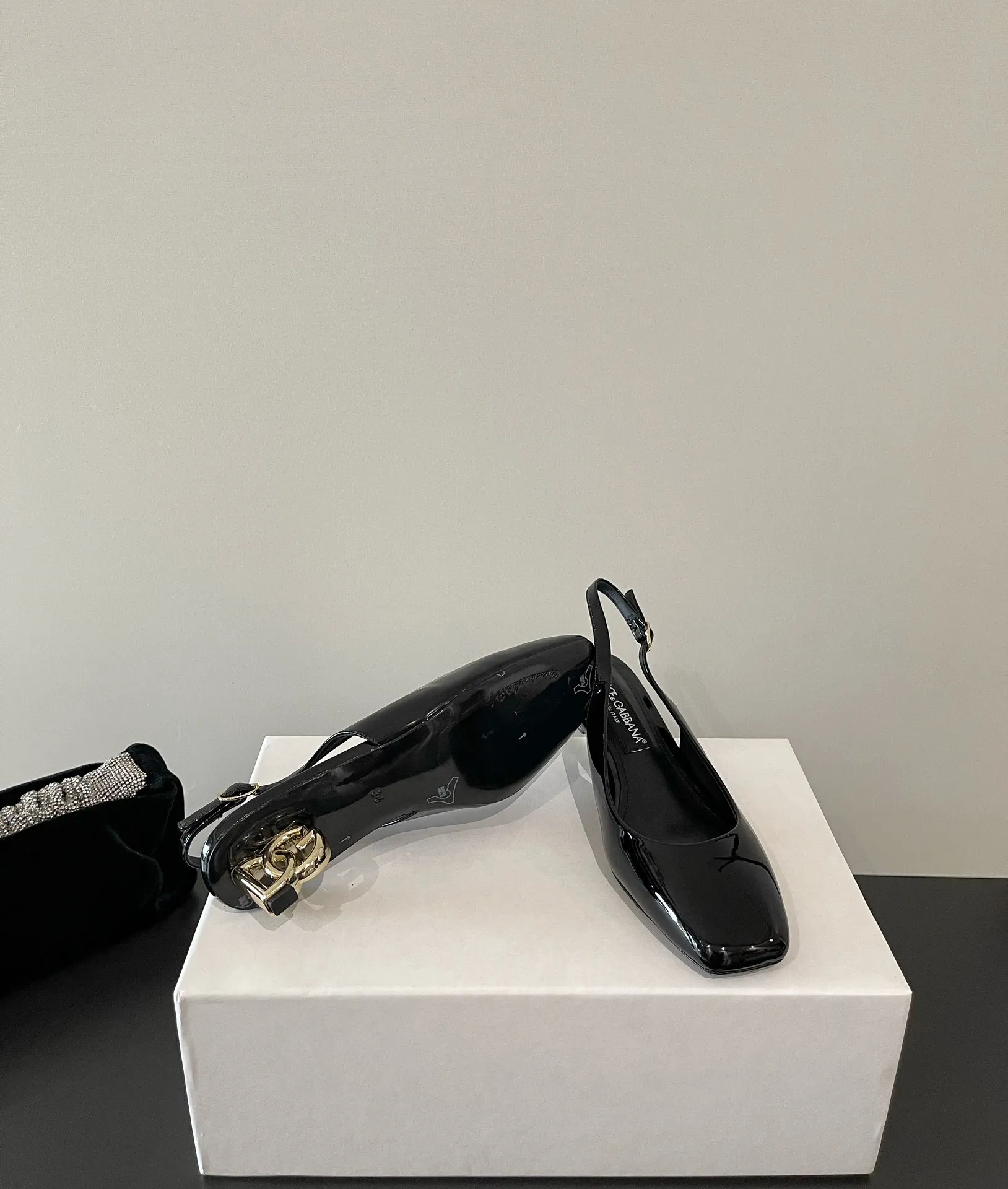 D&Gドゥガッバーナ黒四角い頭ローファー新作 - 画像 (8)