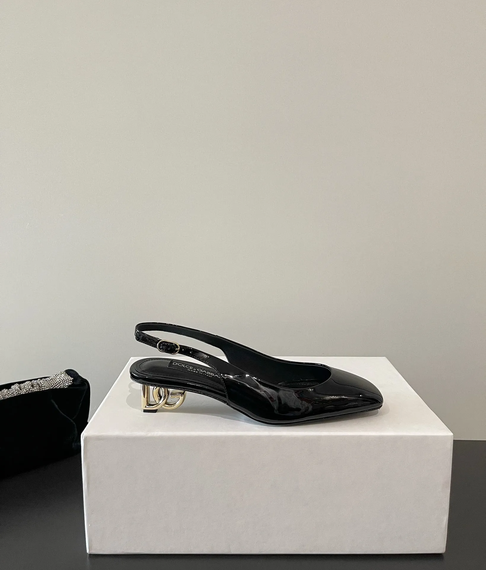 D&Gドゥガッバーナ黒四角い頭ローファー新作 - 画像 (9)