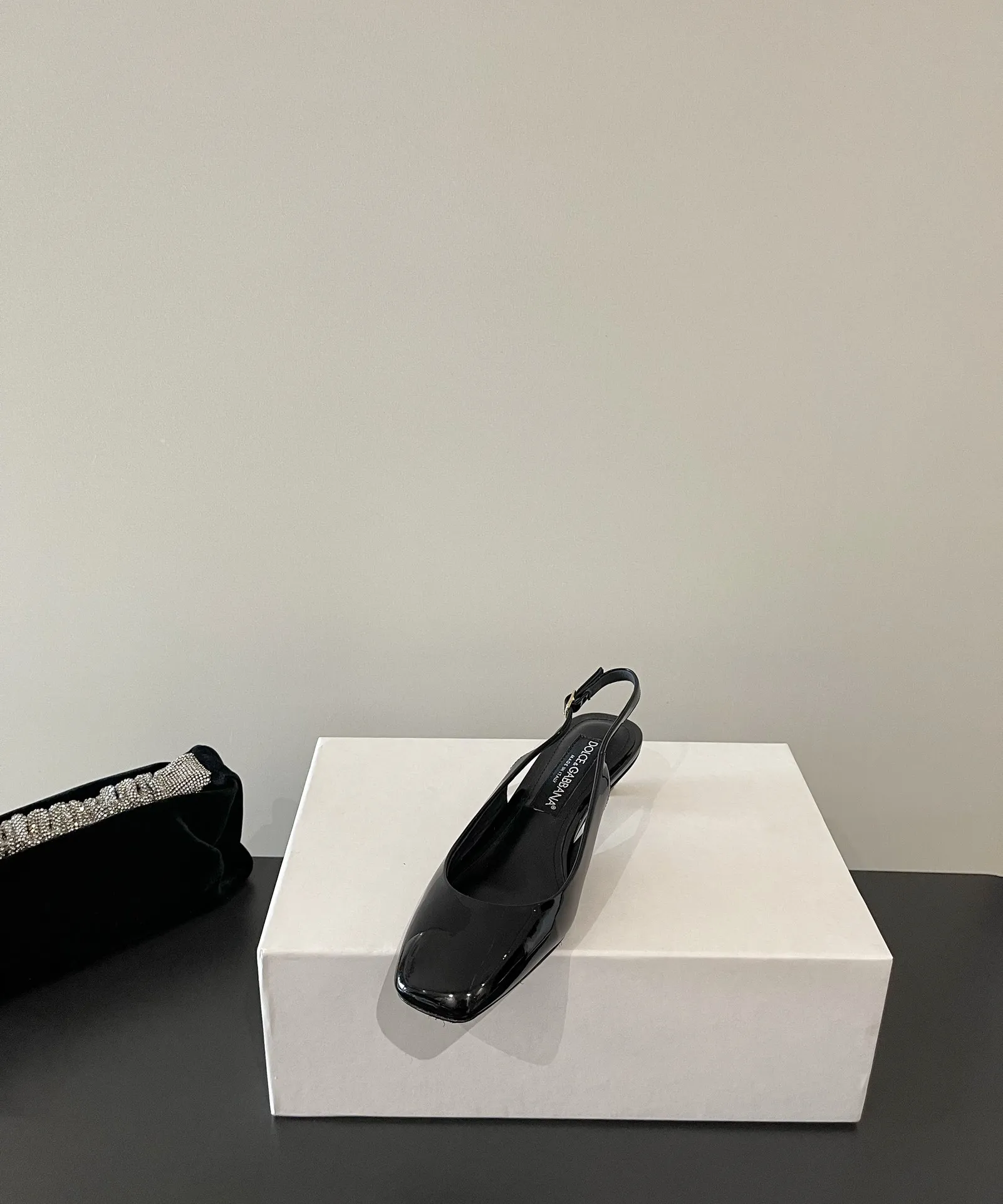 D&Gドゥガッバーナ黒四角い頭ローファー新作 - 画像 (10)