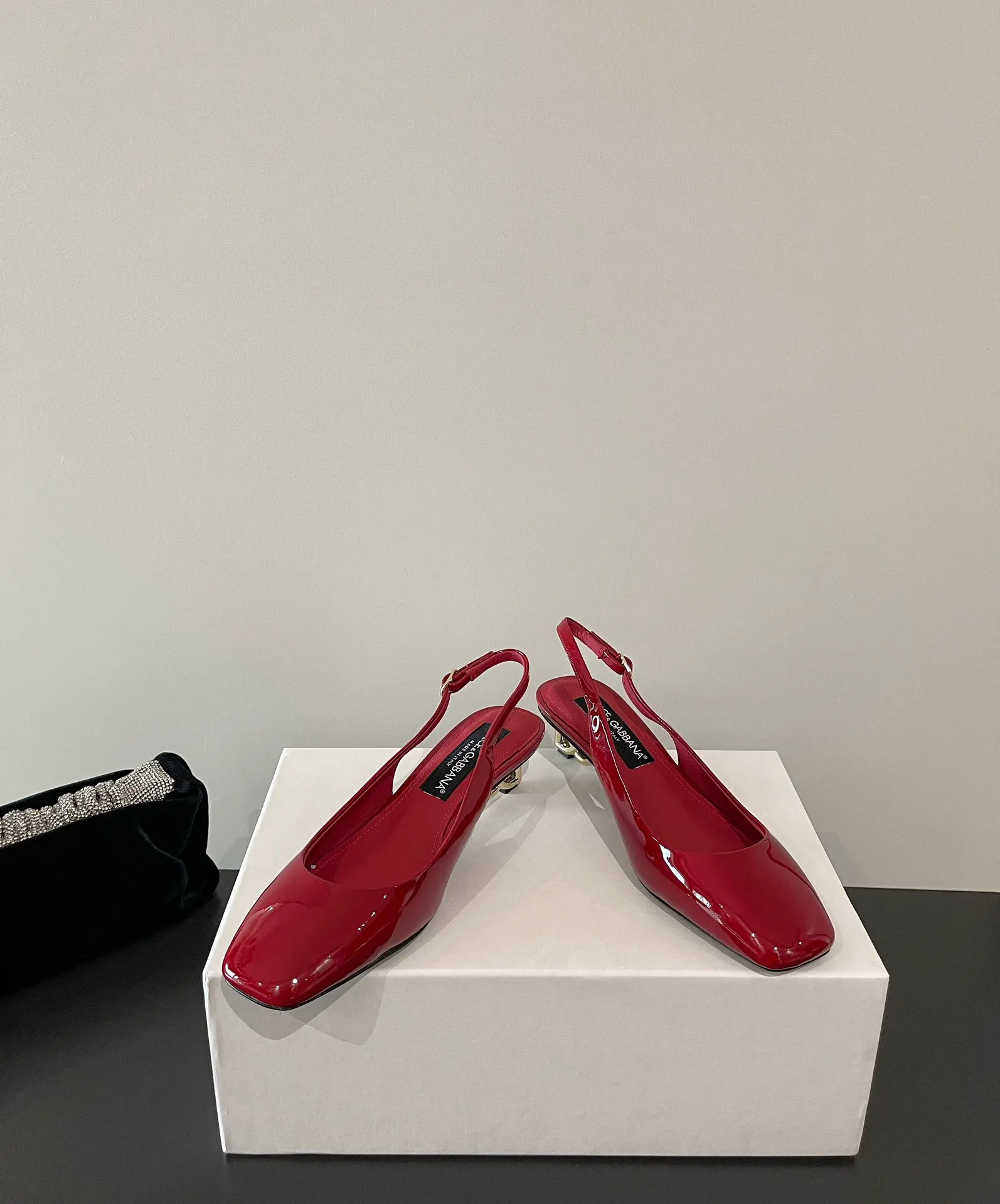 D&G ドルチェ&ガッバーナ レッドローファー 新作 - 画像 (4)