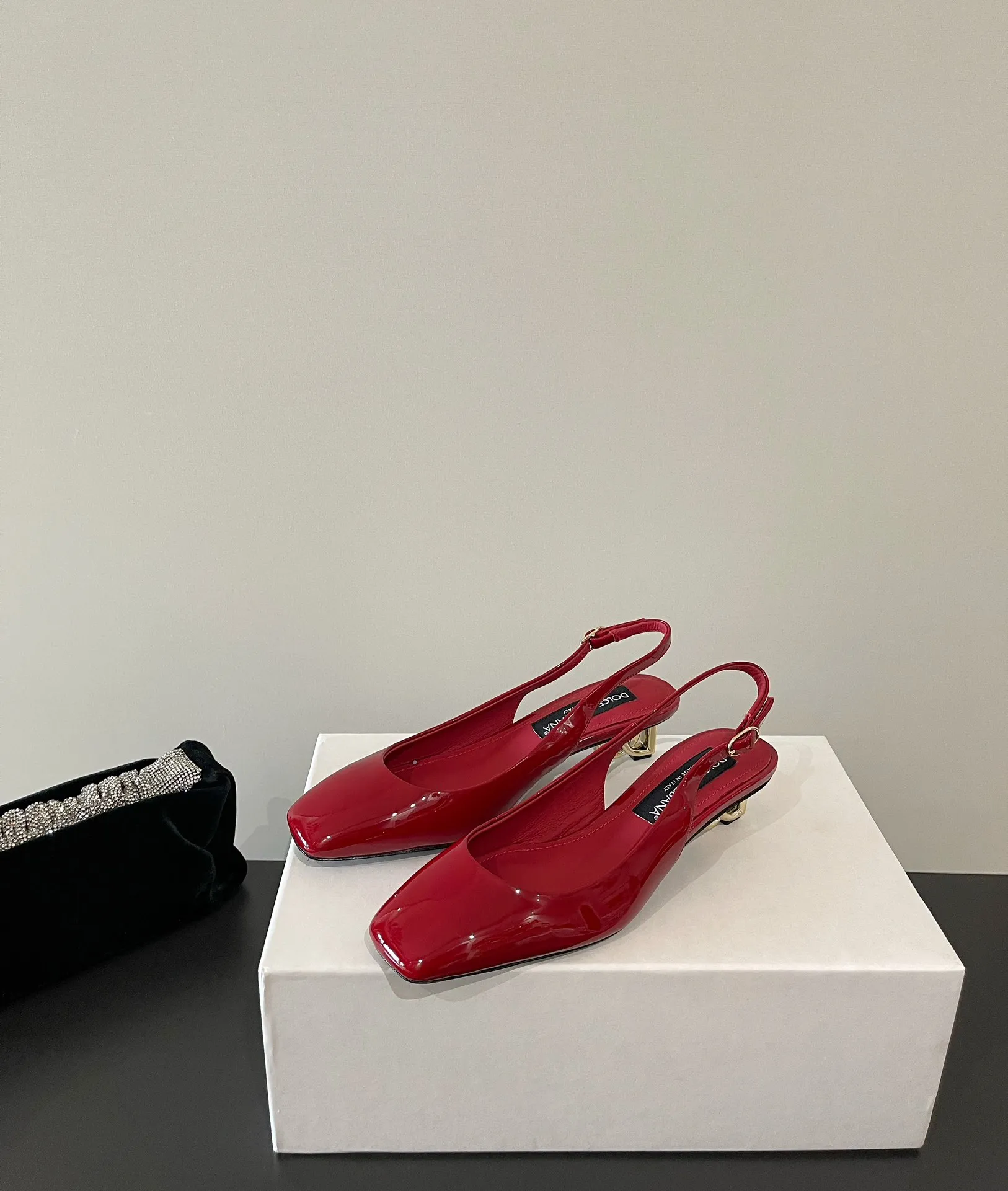 D&G ドルチェ&ガッバーナ レッドローファー 新作 - 画像 (5)