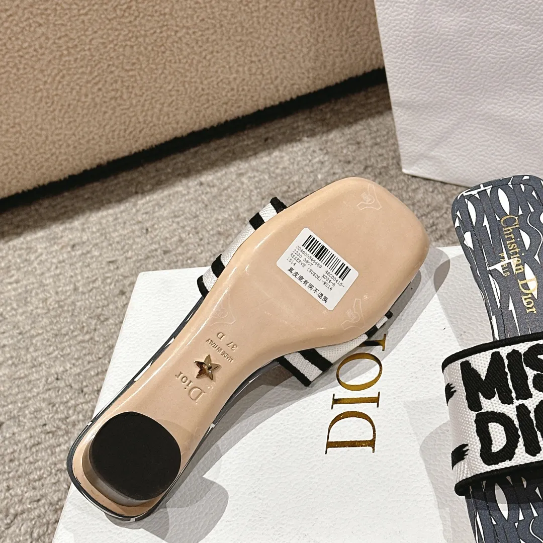 クリスチャンディオールグレースリッパ2024新作 - 画像 (10)