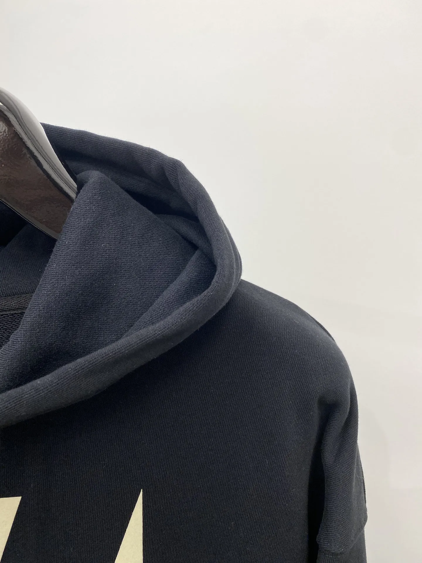 ジジハディッドヴァレンティノ黒新作パーカー - 画像 (4)