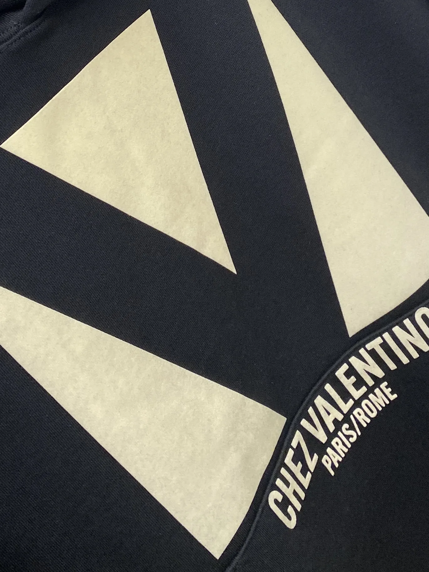 ジジハディッドヴァレンティノ黒新作パーカー - 画像 (7)