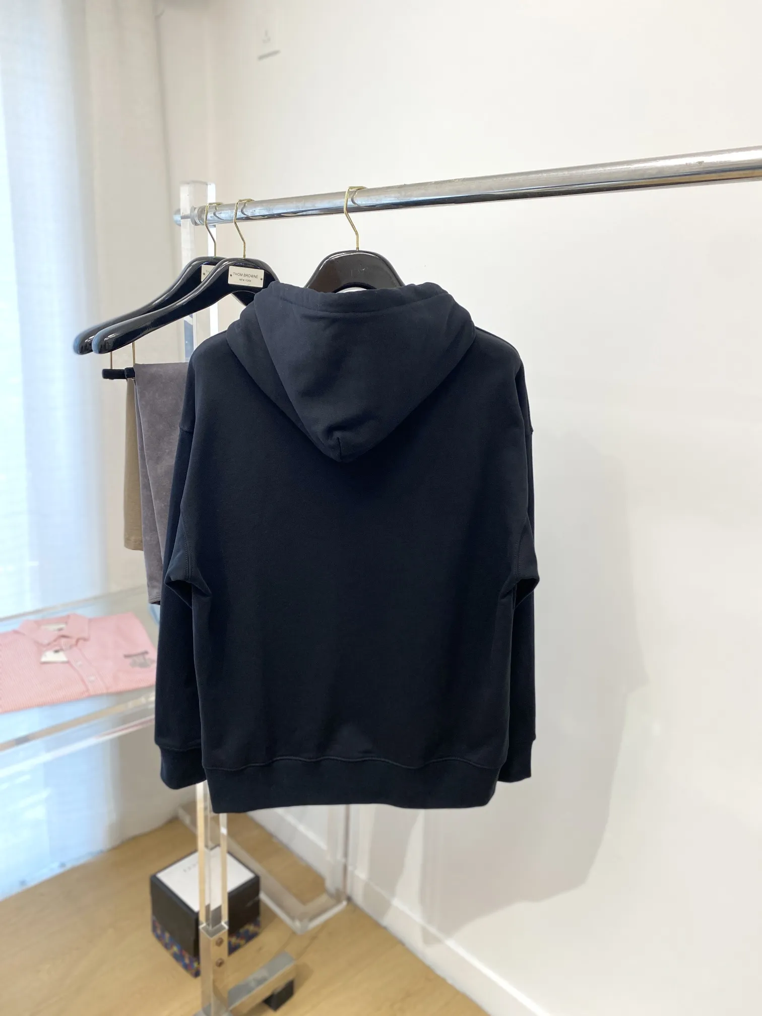 ジジハディッドヴァレンティノ黒新作パーカー - 画像 (10)