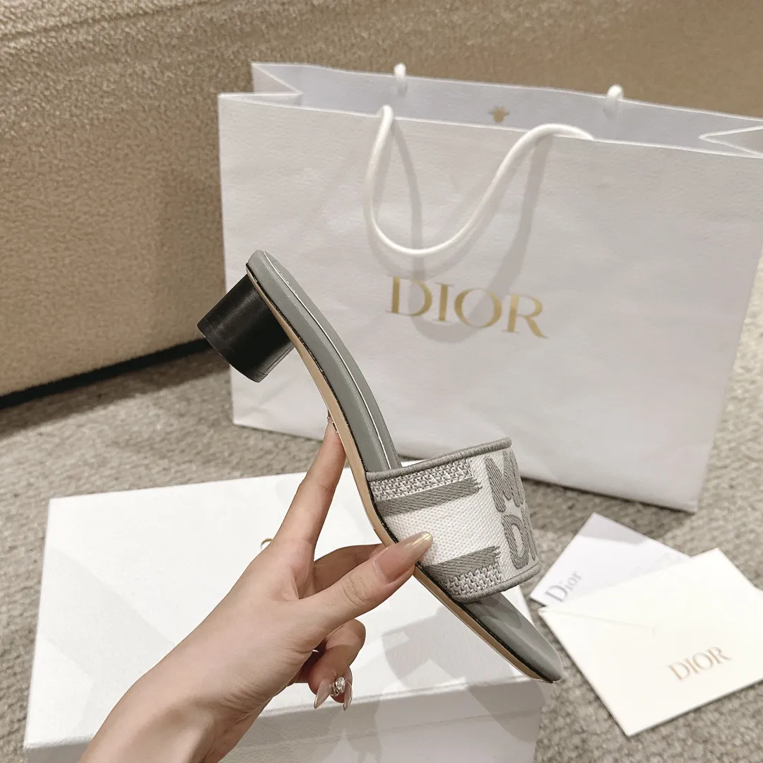 Christian Dior グレースリッパ 新作2024 - 画像 (7)