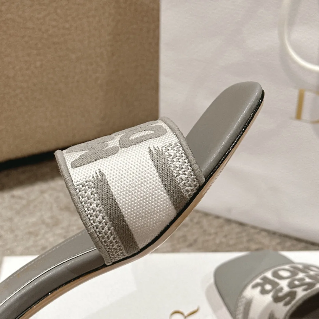 Christian Dior グレースリッパ 新作2024 - 画像 (9)