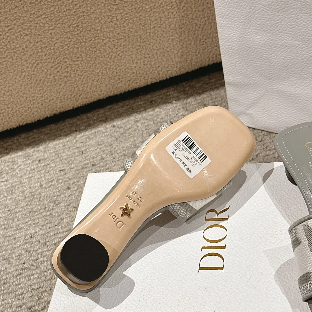 Christian Dior グレースリッパ 新作2024 - 画像 (10)