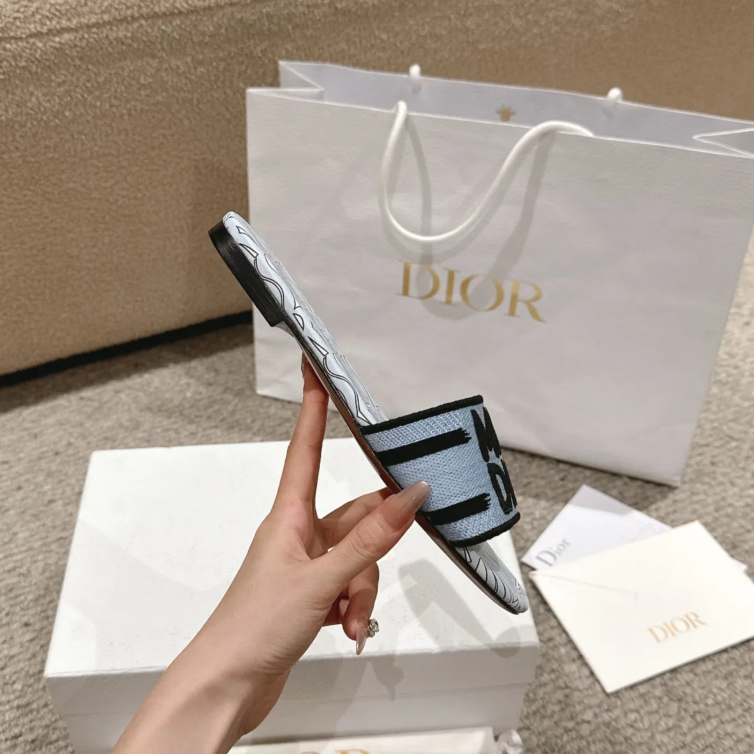 Christian Dior グレースリッパ新作2024 - 画像 (7)