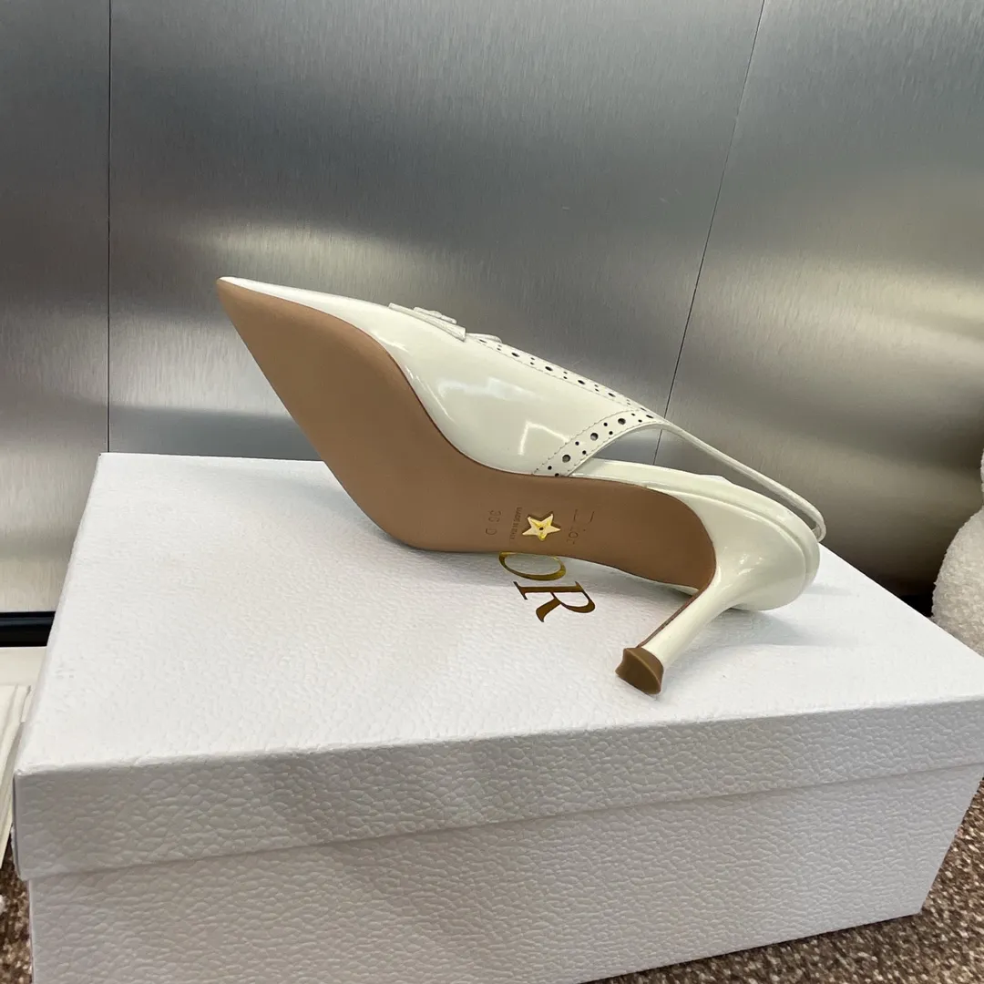 ディオール 白 新作 perforated ブロックハイヒールサンダル - 画像 (10)