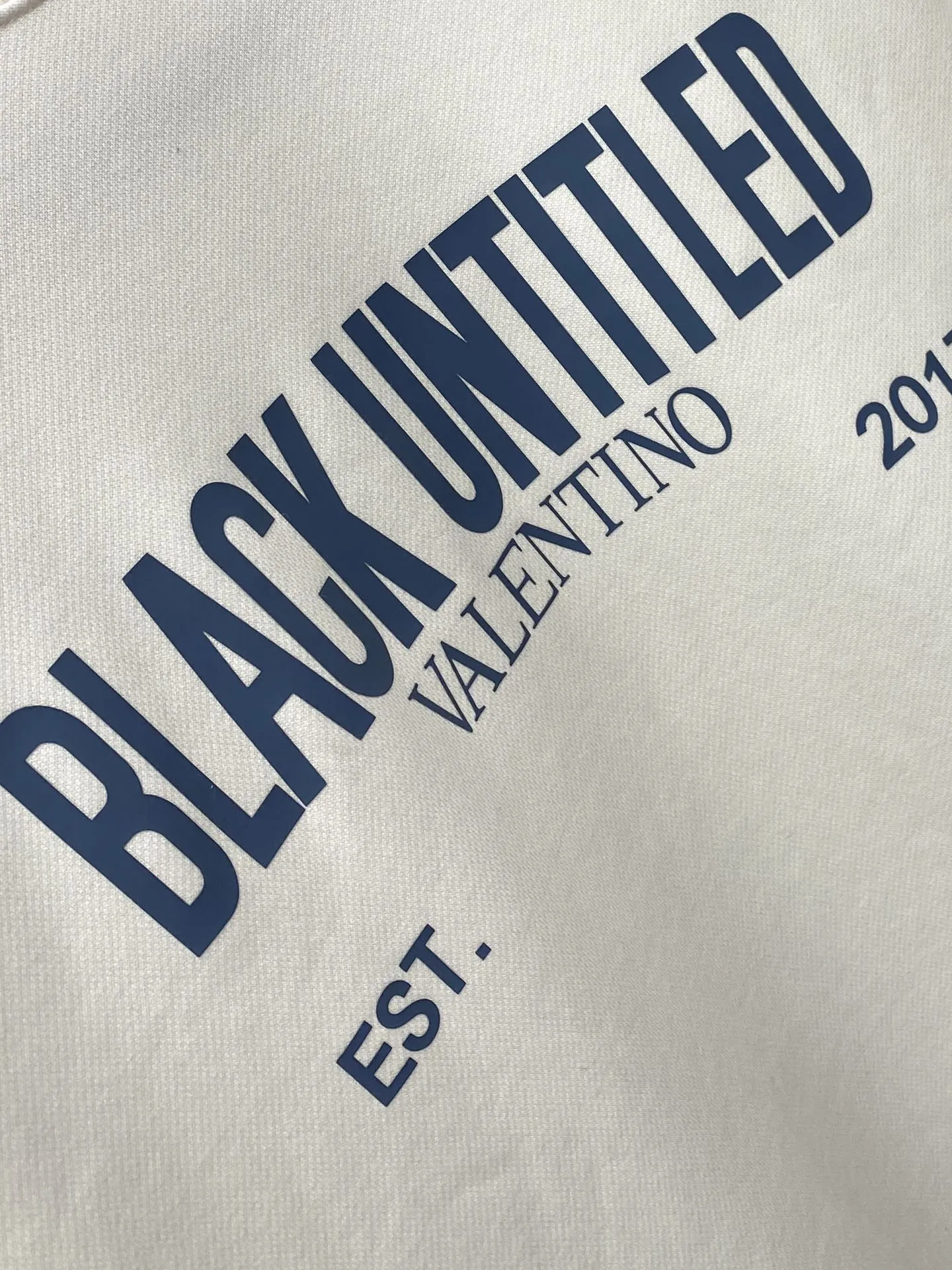 Valentino 2025新品ベージュスウェットシャツ - 画像 (5)