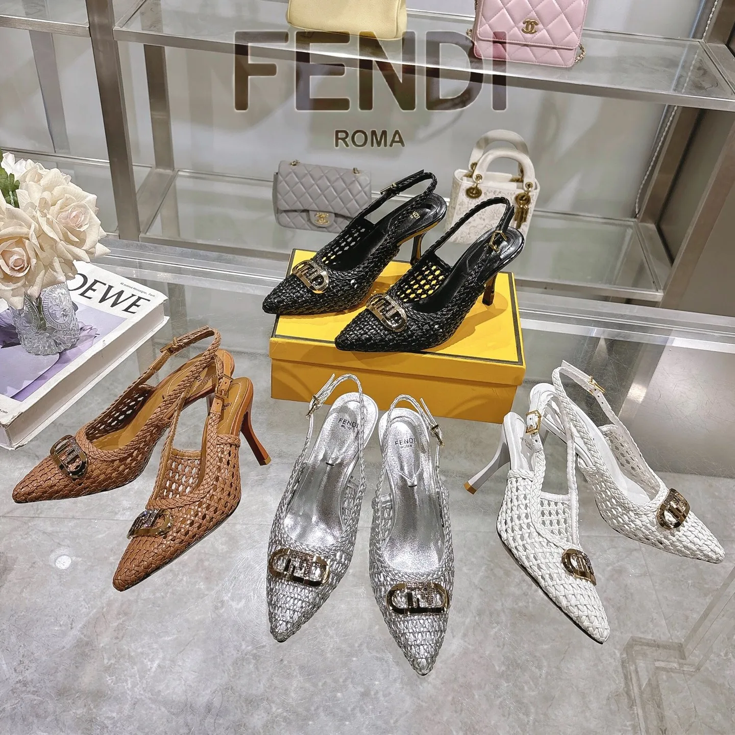 フェンディ新作白手織りハイヒールサンダル - 画像 (10)