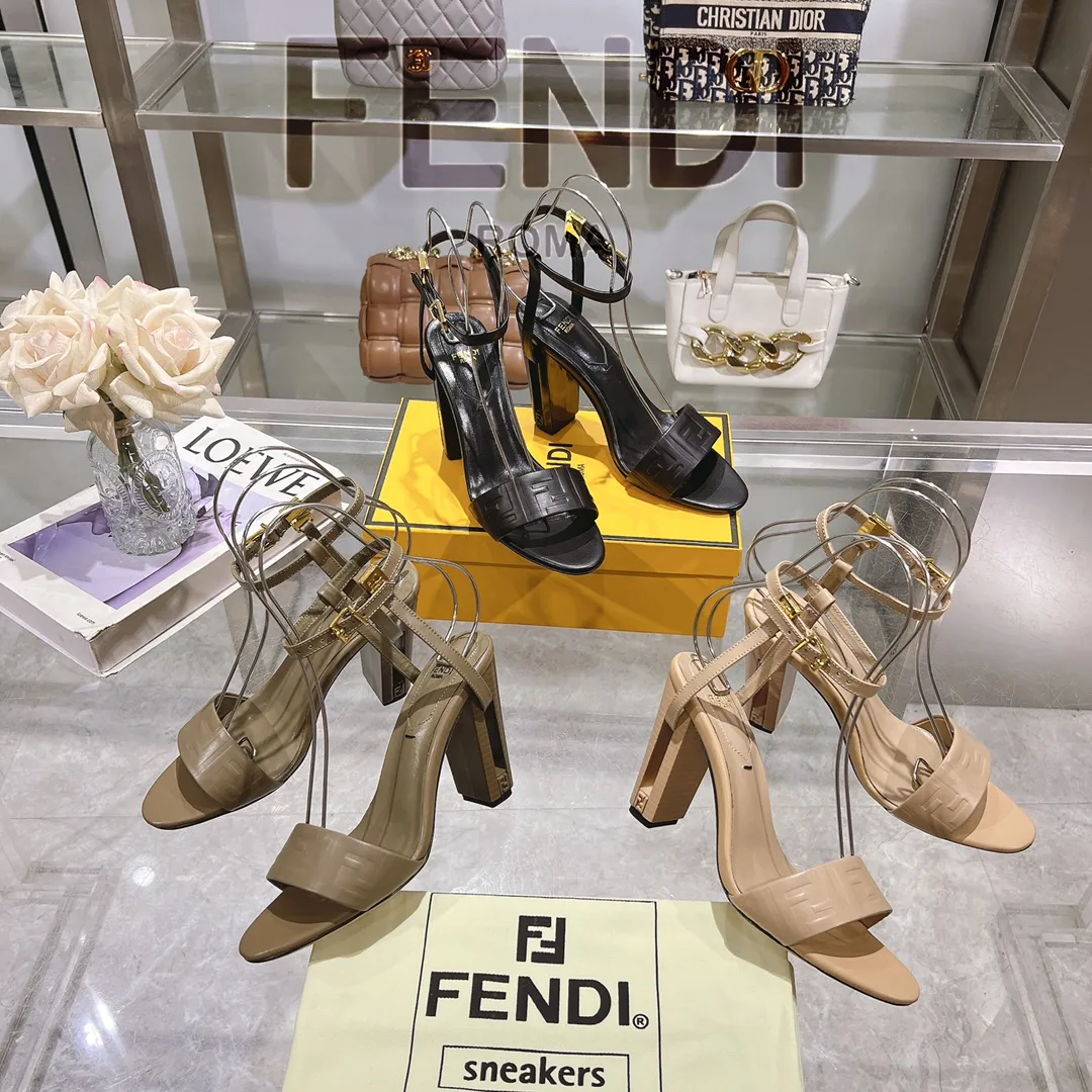 フェンディ Delfina FF 新作ハイヒールサンダル黒 - 画像 (10)