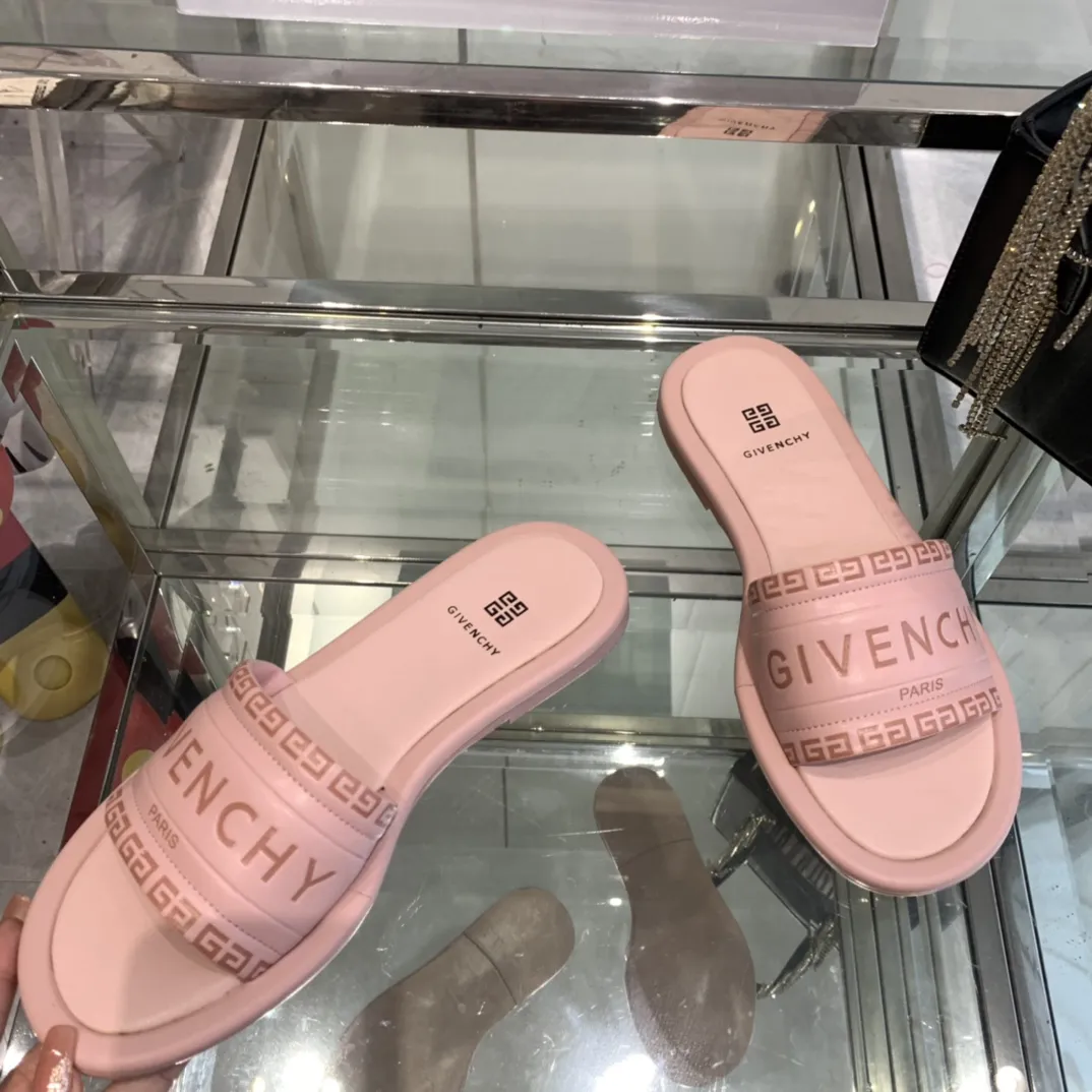 GIVENCHY 2024ss新作ピンクフラットサンダル - 画像 (4)
