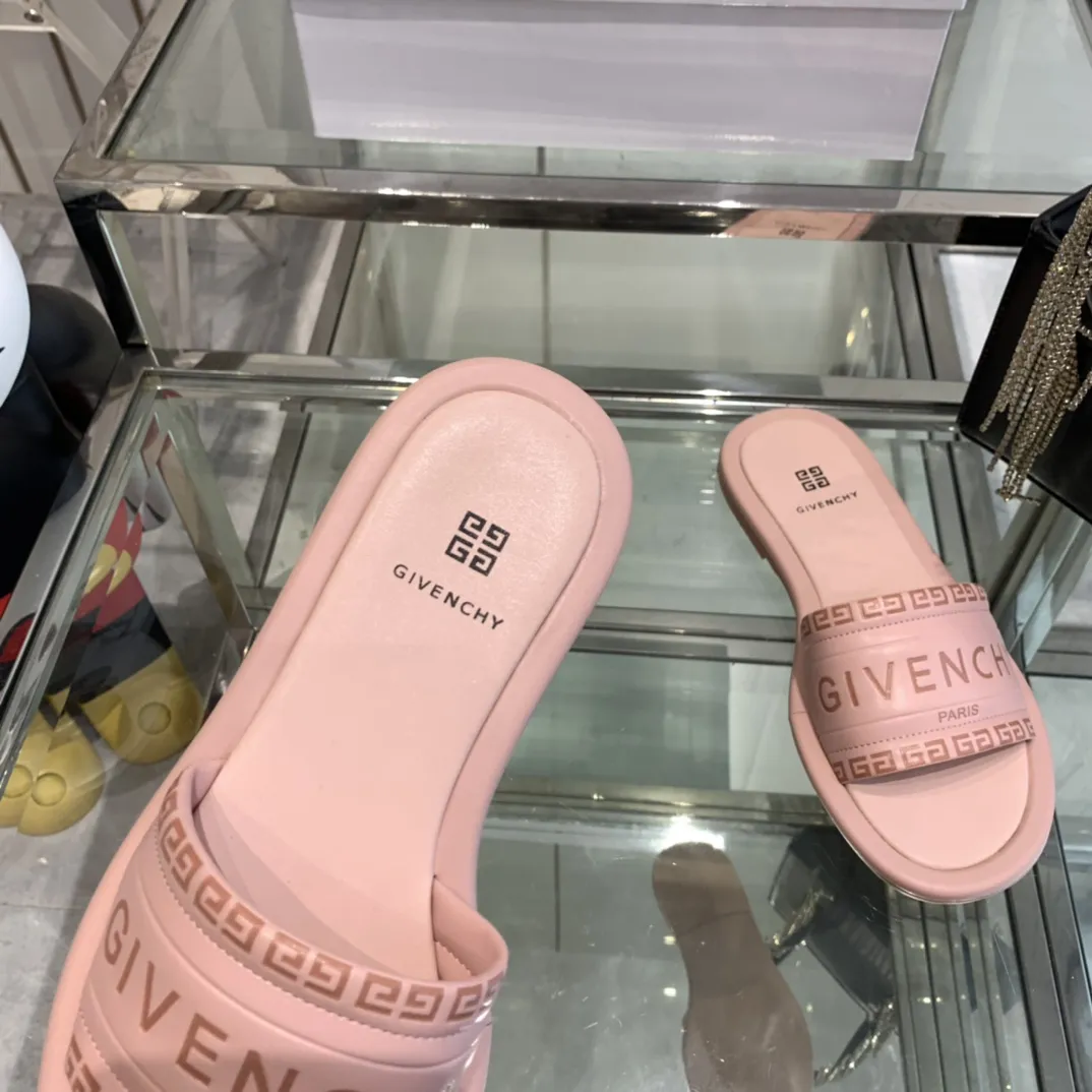 GIVENCHY 2024ss新作ピンクフラットサンダル - 画像 (5)