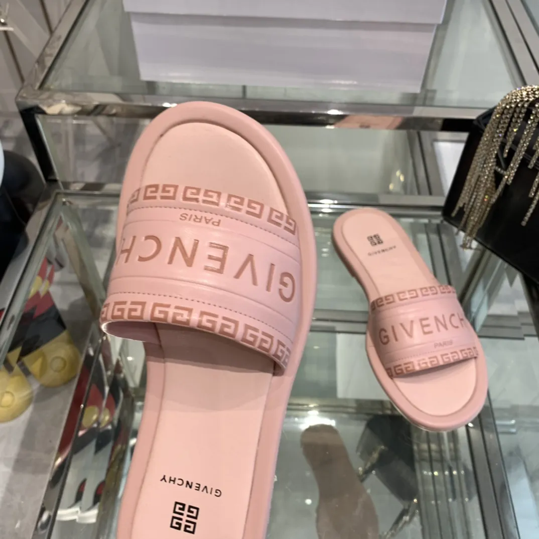 GIVENCHY 2024ss新作ピンクフラットサンダル - 画像 (6)