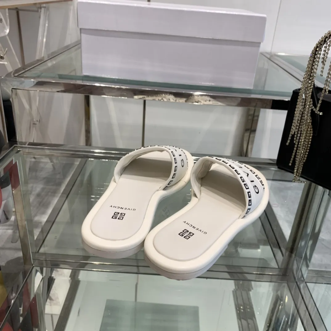 GIVENCHY 2024ss新作フラットサンダルホワイト - 画像 (9)
