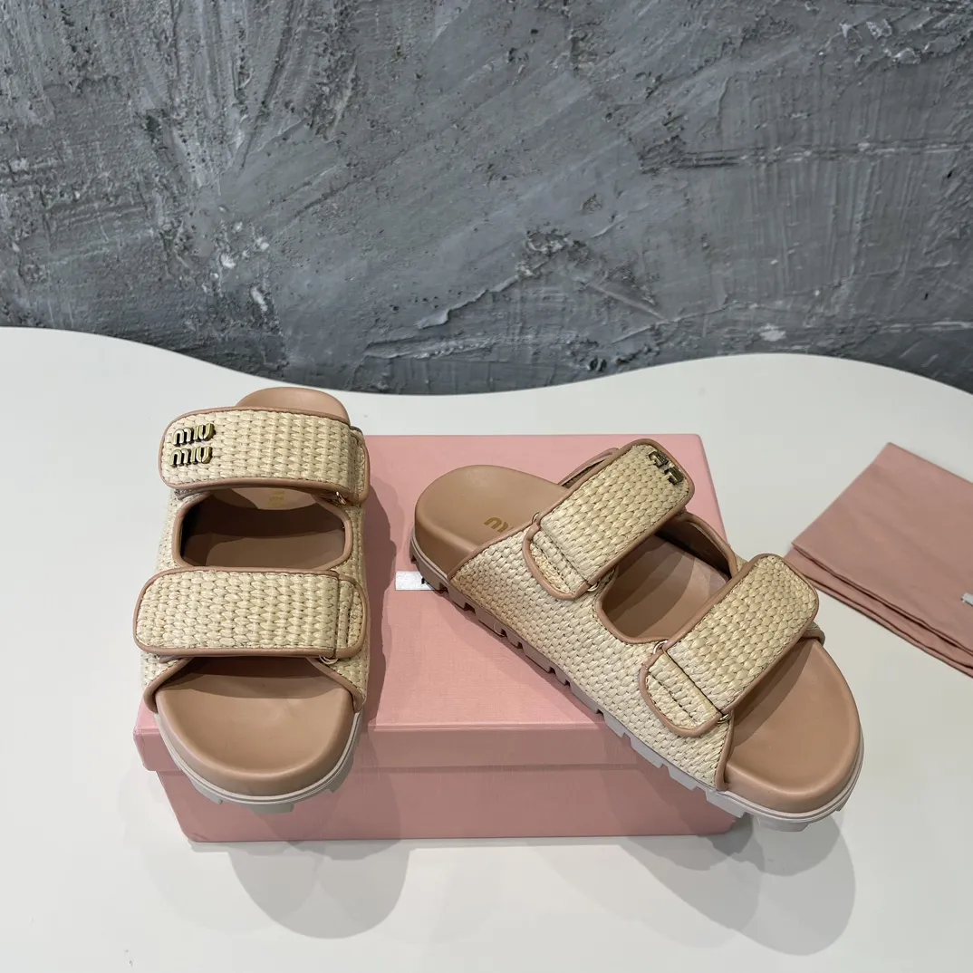 MiuMiu 24新作ラフィアわら編みサンダルベージュフラット - 画像 (7)