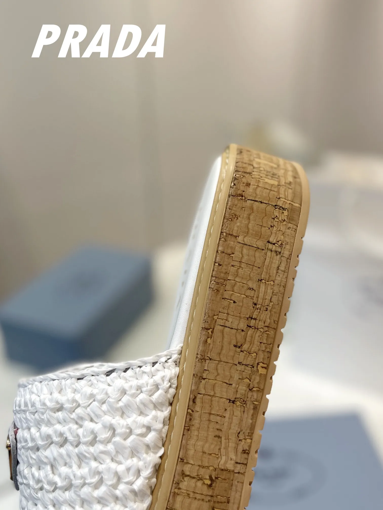 プラダ新作わら編みフラットサンダル白 - 画像 (9)