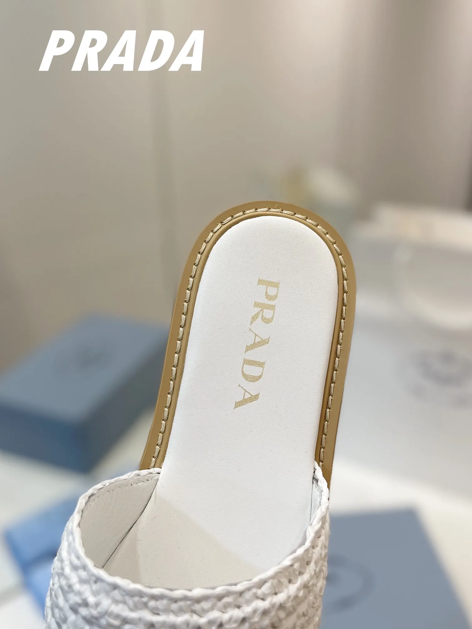 プラダ新作わら編みフラットサンダル白 - 画像 (10)
