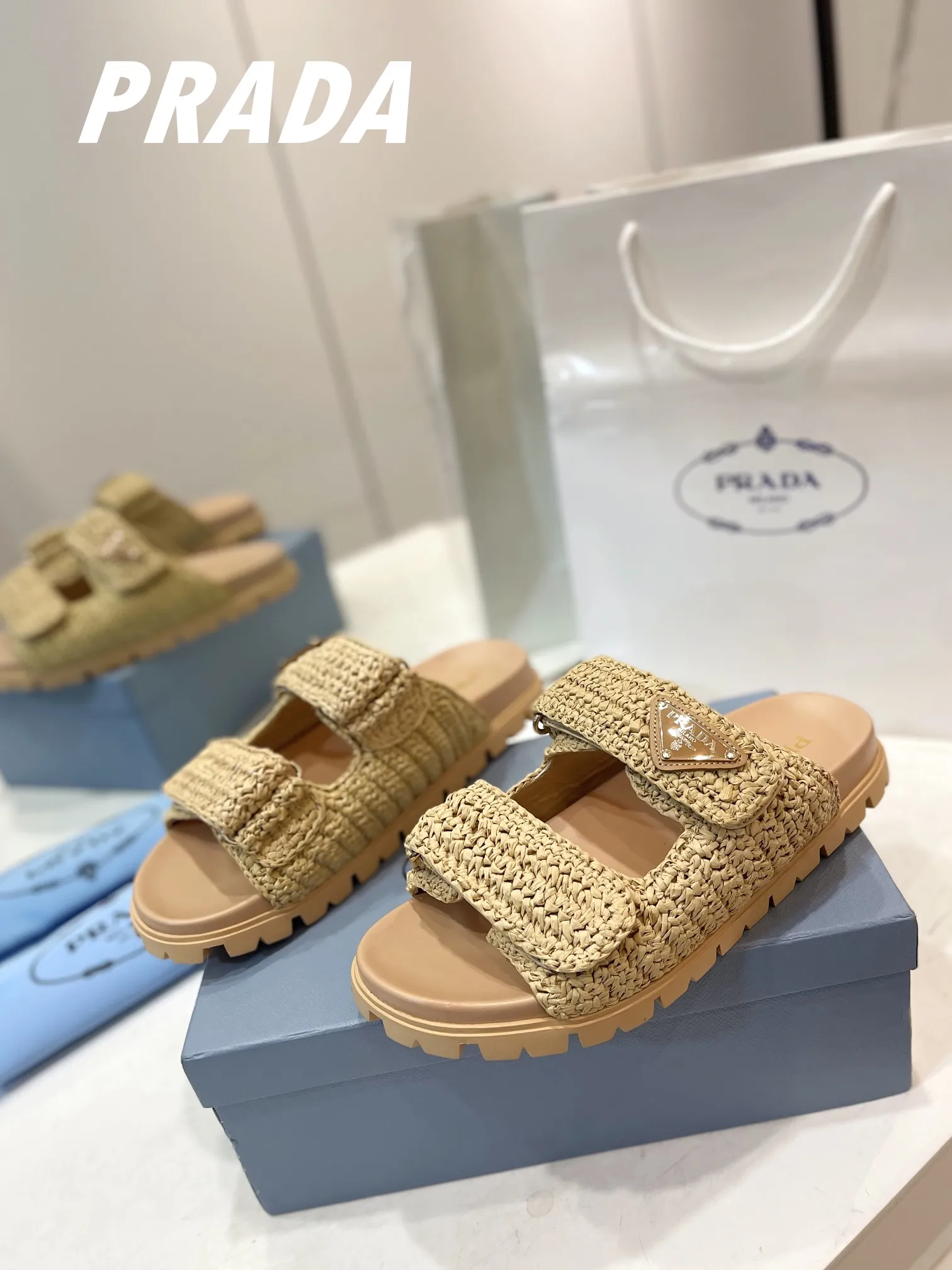 プラダ新作わら編みフラットサンダルベージュ - 画像 (3)