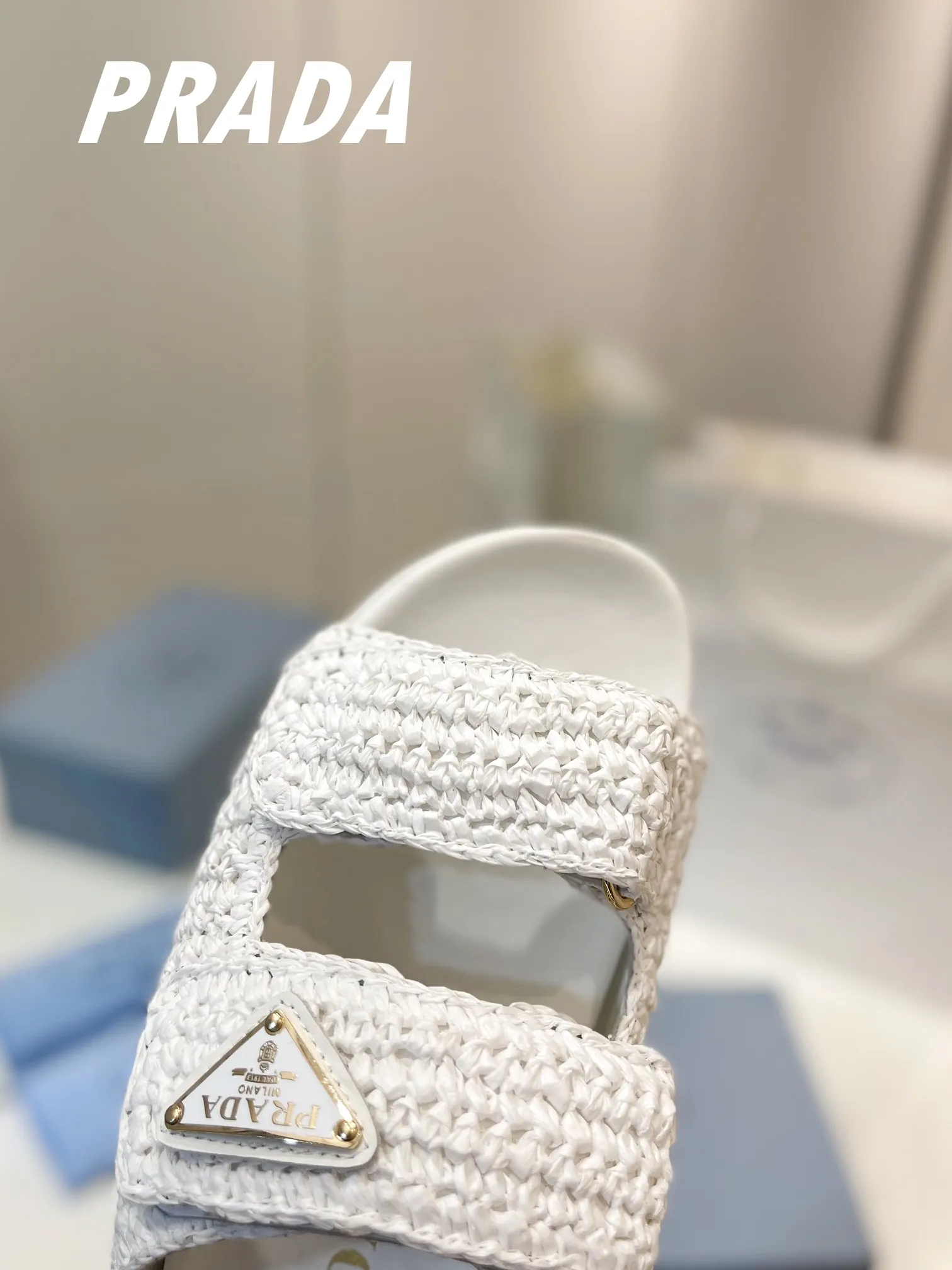 プラダ新作わら編みフラットサンダル白 - 画像 (7)