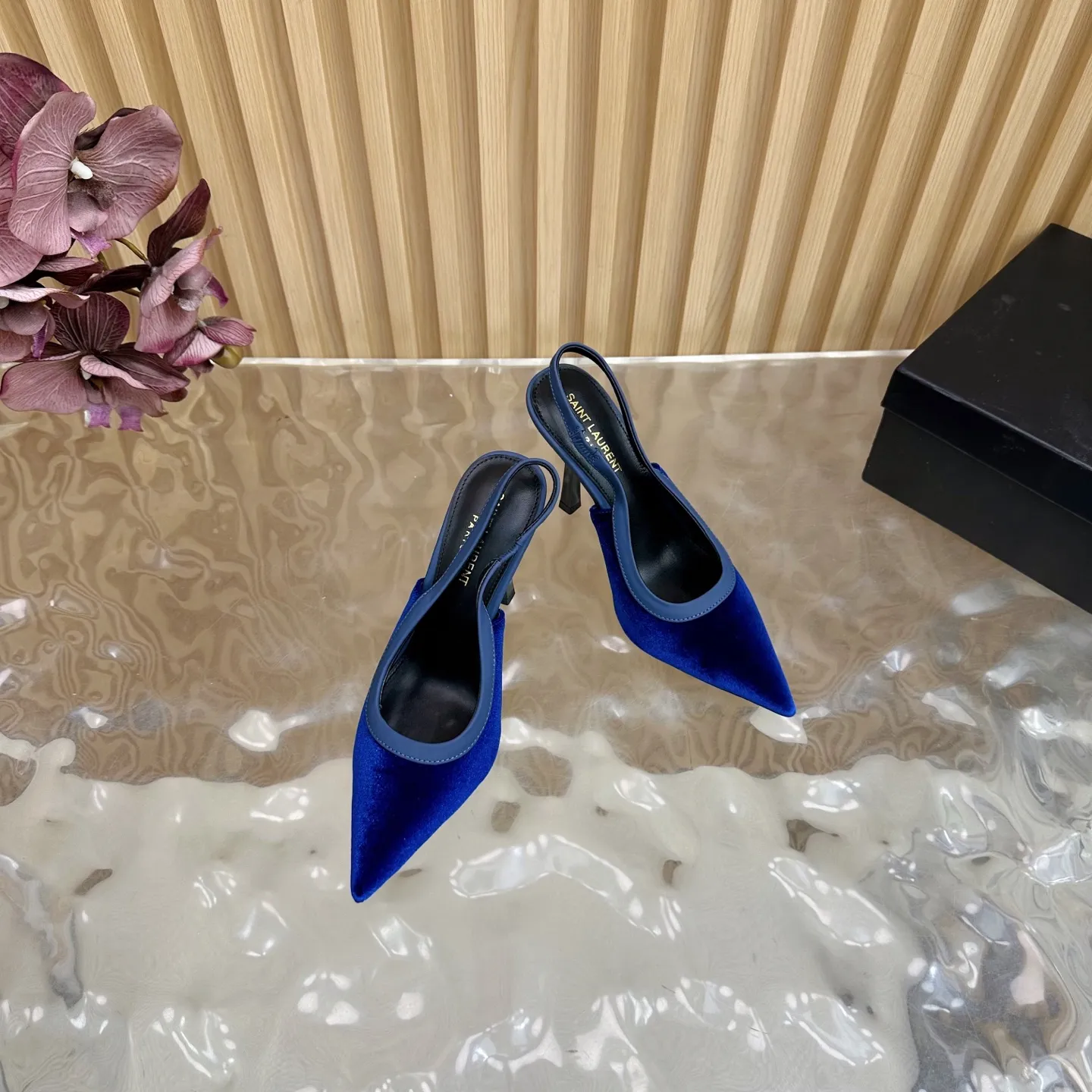 SAINT LAURENT 新作ブルースティレットヒールサンダル - 画像 (7)