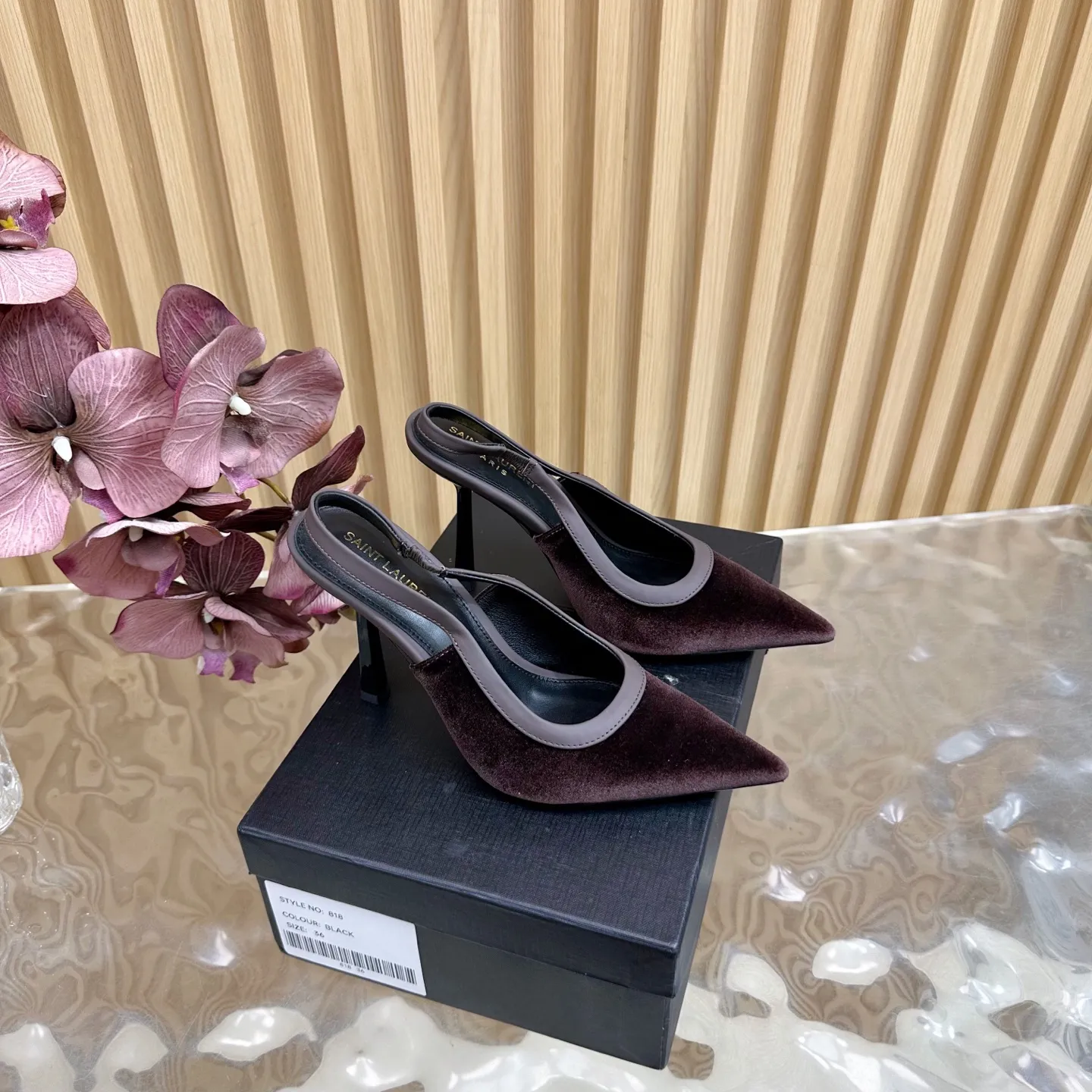 SAINT LAURENT 新作ワインレッドスティレットヒールサンダル