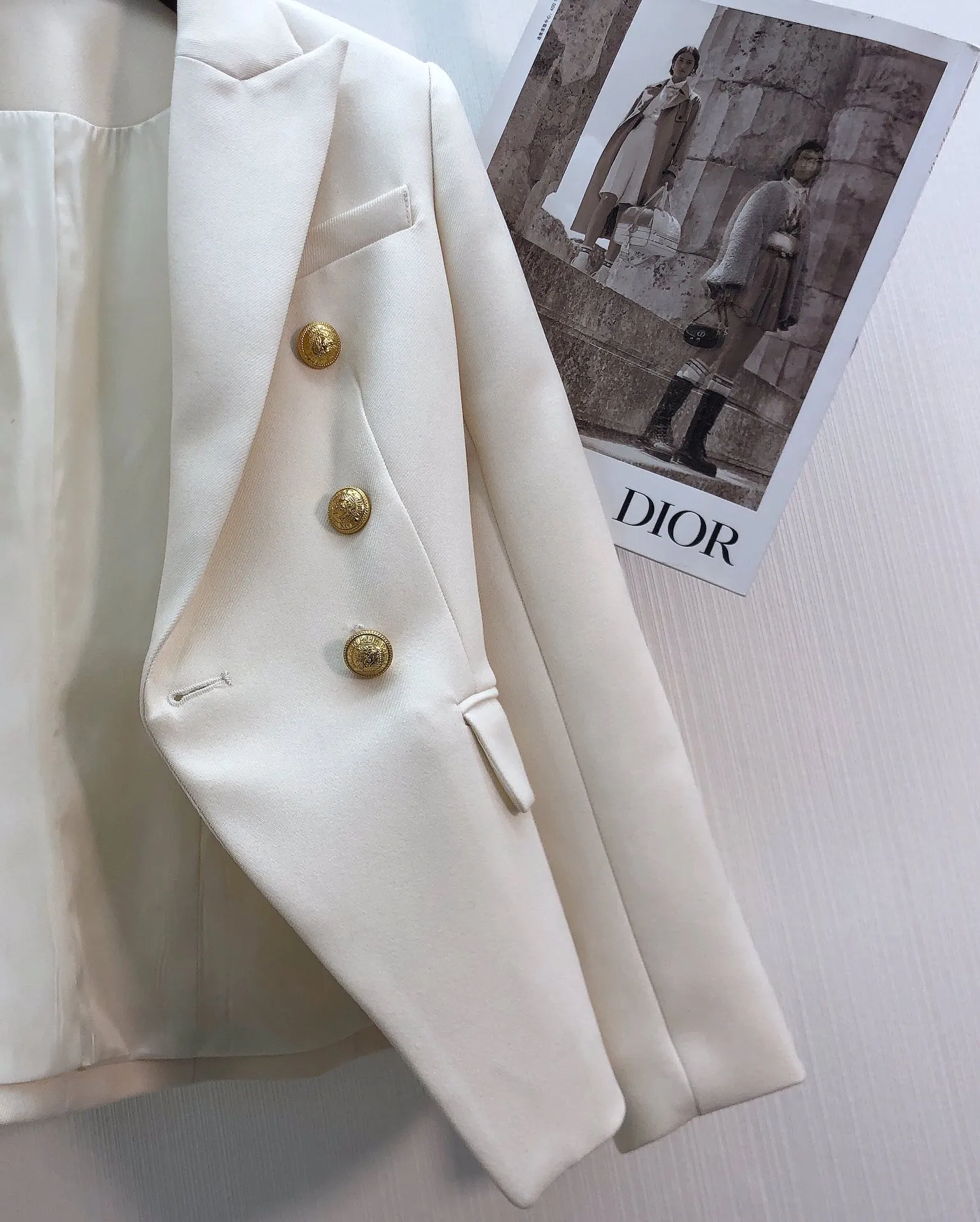 Balmain 白黒新作ゴールドバックルジャケットSML - 画像 (6)