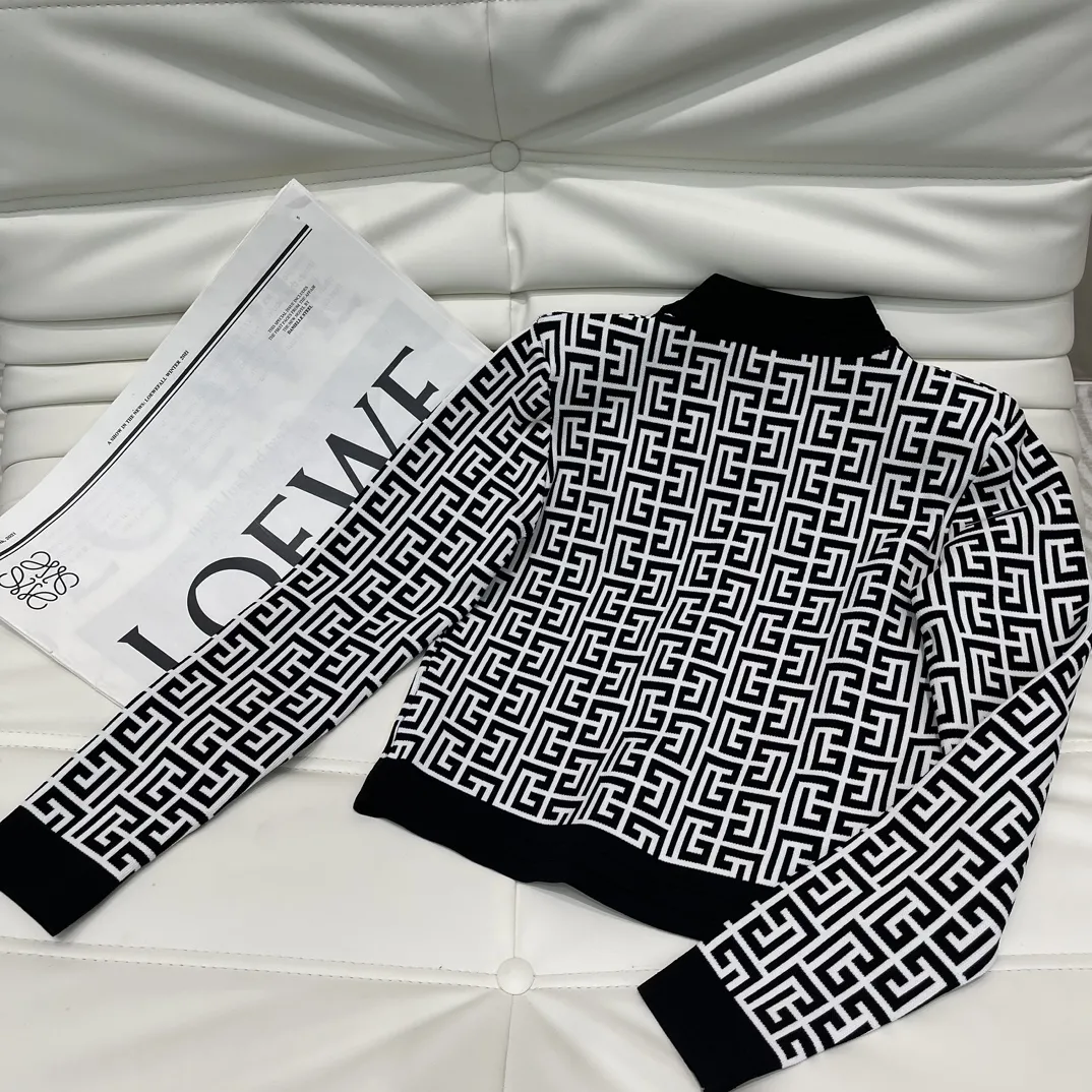 BALMAI新作黒Vネックジャカードウールコート - 画像 (7)