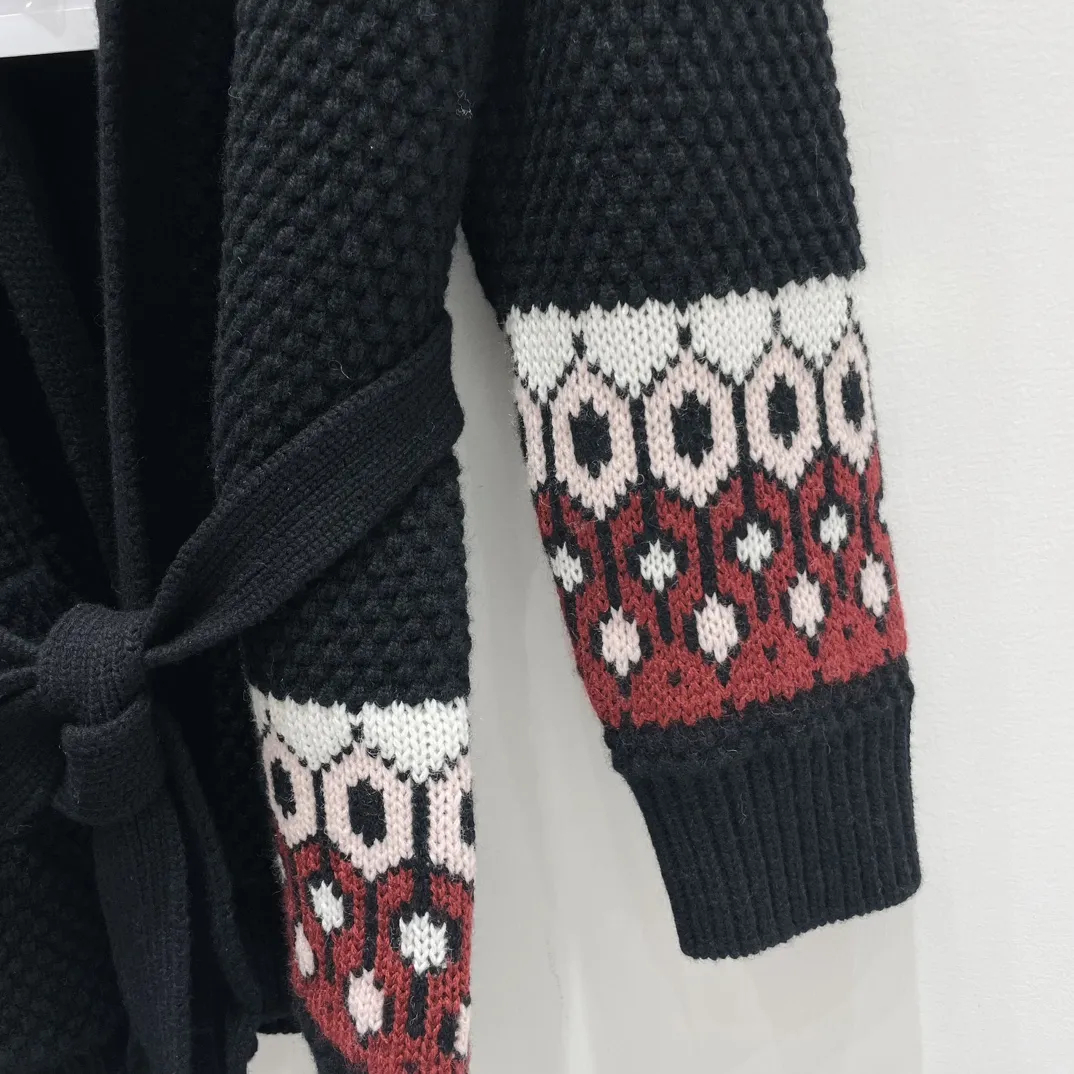 シャネル黒ウールコート新作ウエスト付き - 画像 (6)