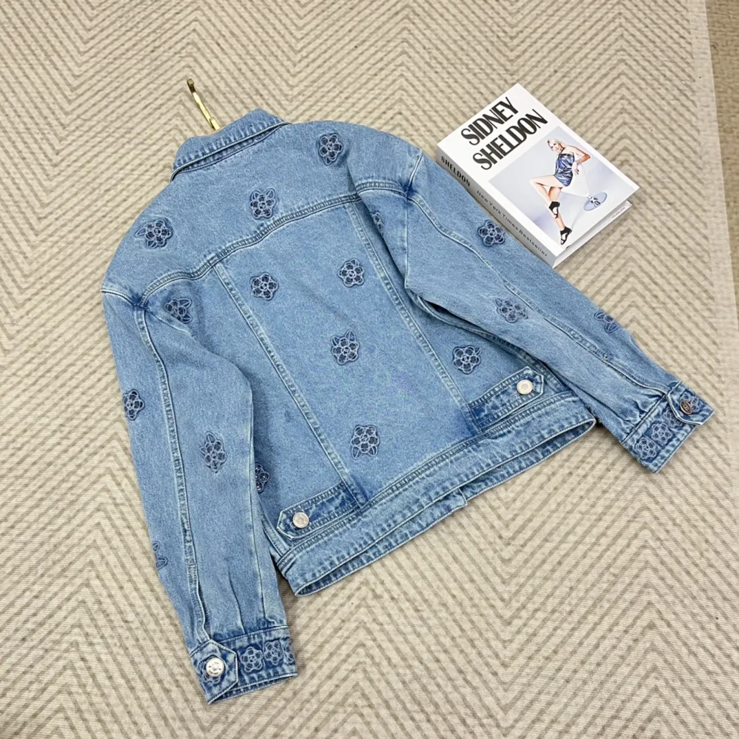 CHANEL 2024新作黒デニムジャケット - 画像 (4)