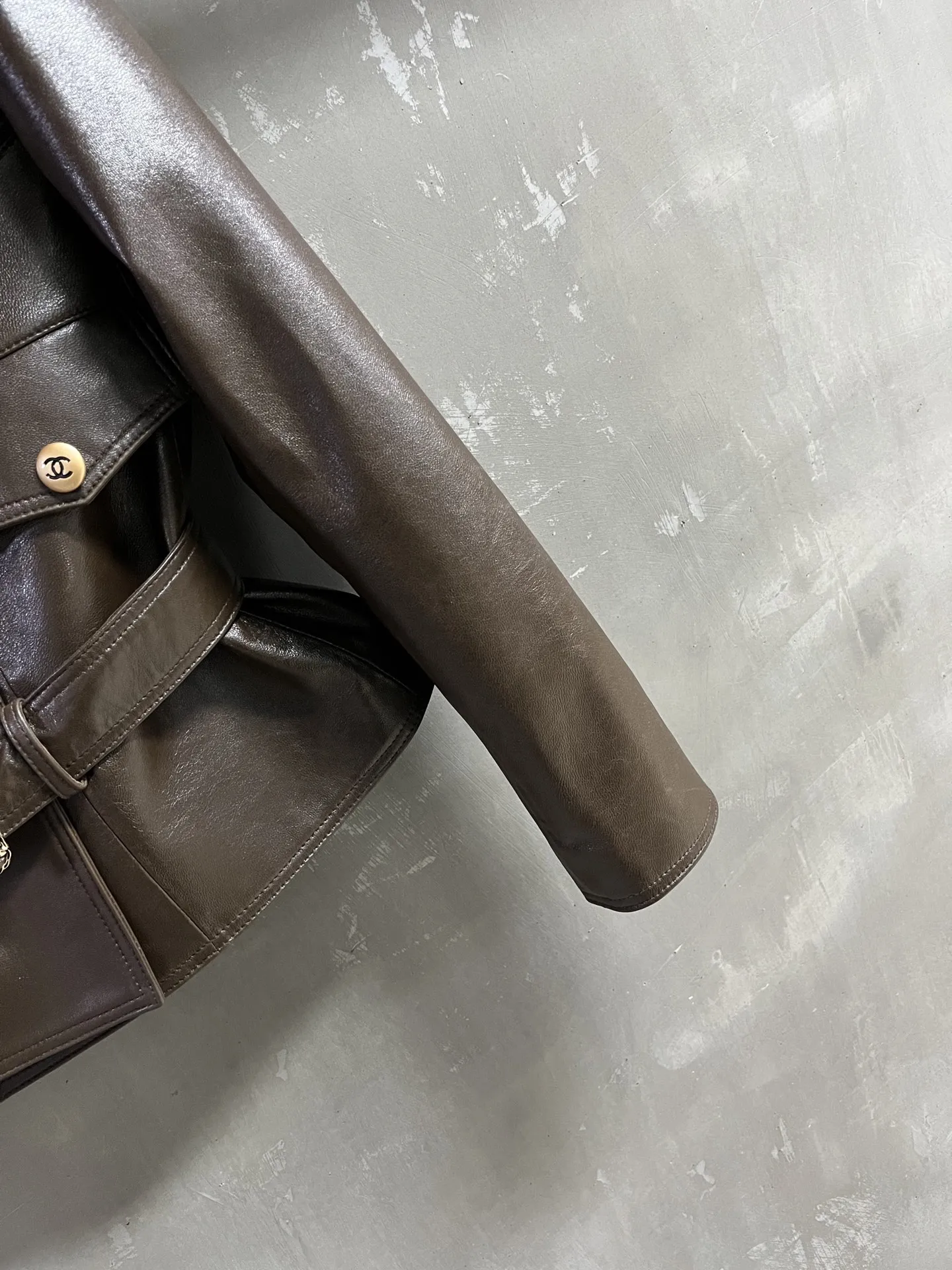 Chanel新作黒レザージャケットフード付き - 画像 (3)