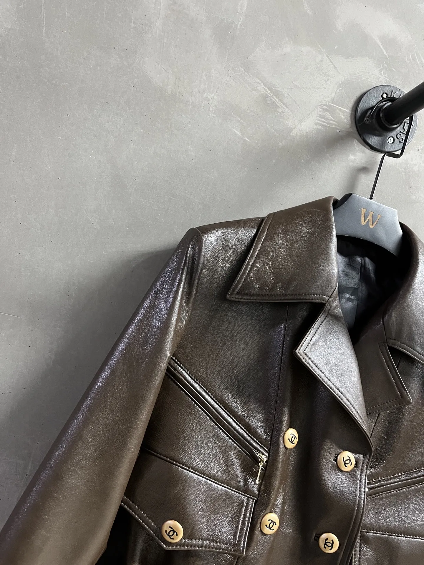 Chanel新作黒レザージャケットフード付き - 画像 (7)