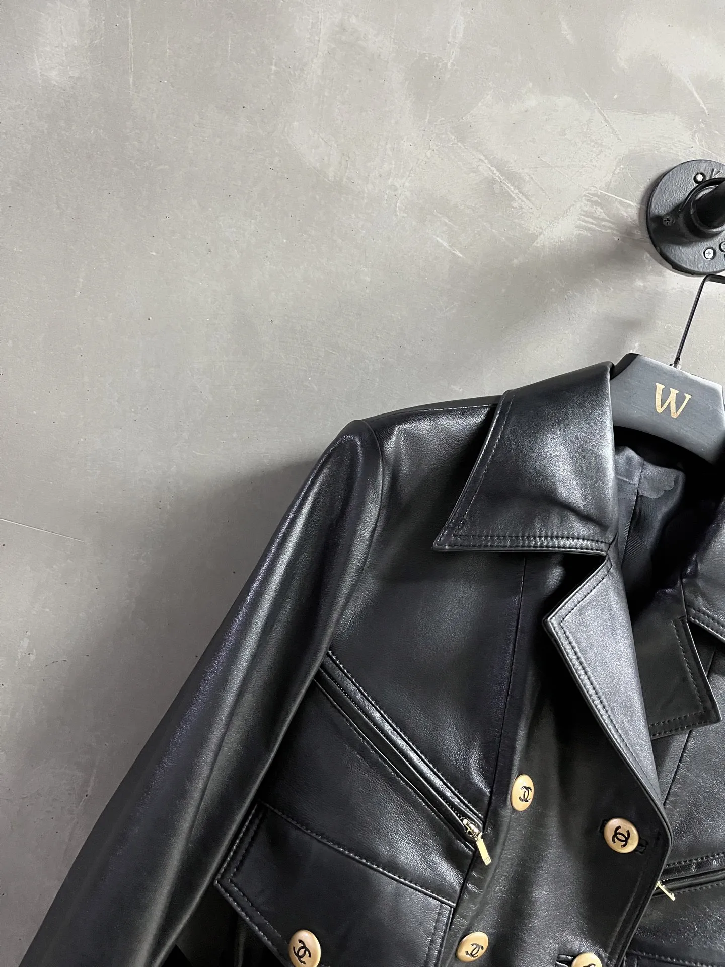 Chanel新作黒レザージャケット騎士風 - 画像 (3)