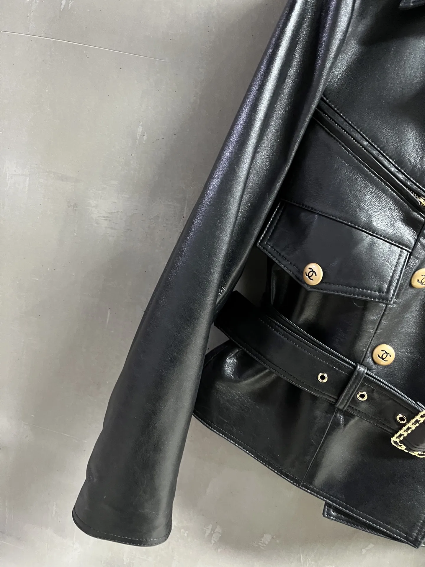Chanel新作黒レザージャケット騎士風 - 画像 (5)