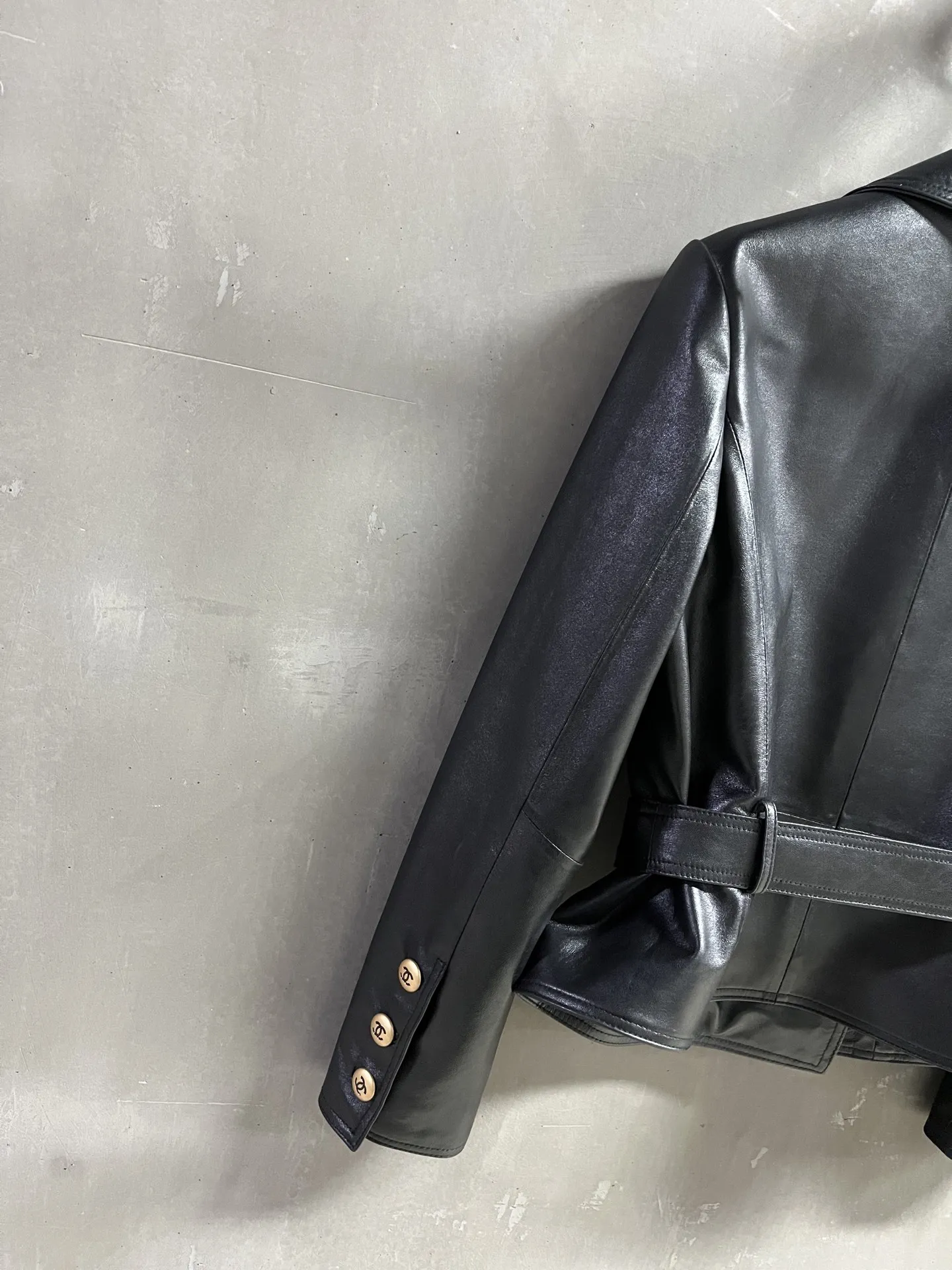 Chanel新作黒レザージャケット騎士風 - 画像 (9)