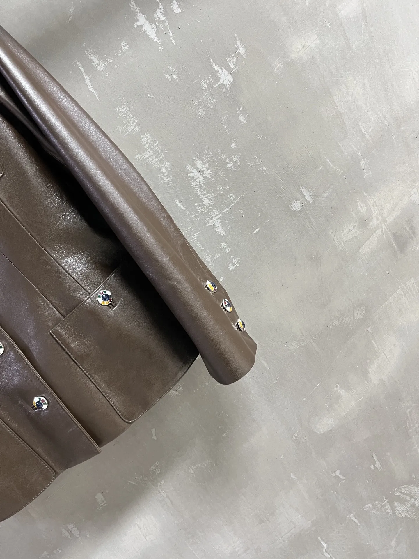 Chanel新作黒レザージャケットフード付き - 画像 (6)