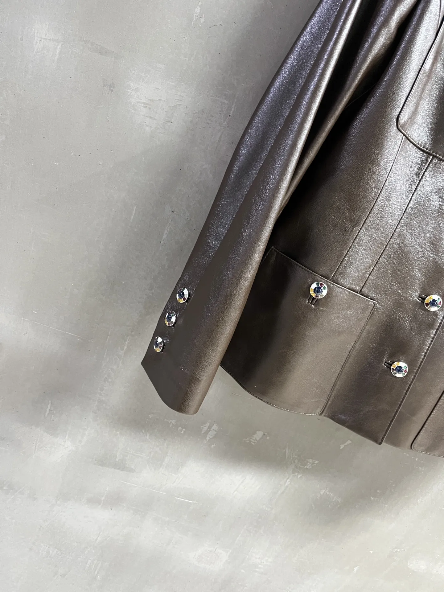 Chanel新作黒レザージャケットフード付き - 画像 (7)