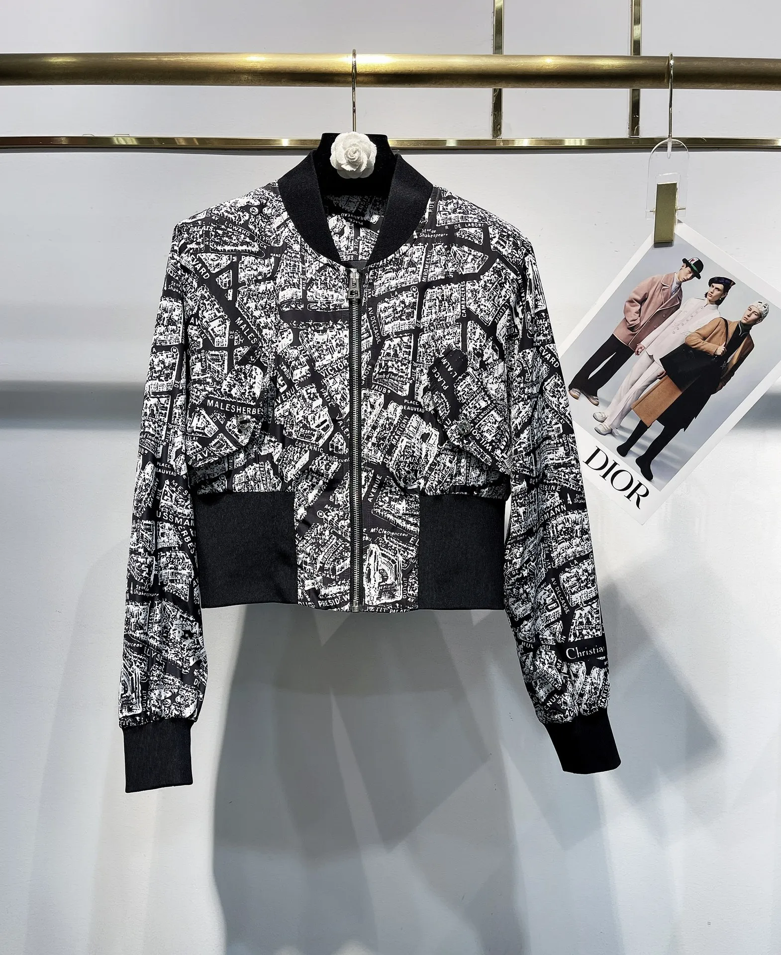 Christian Dior 新作黒フード付きジャケット