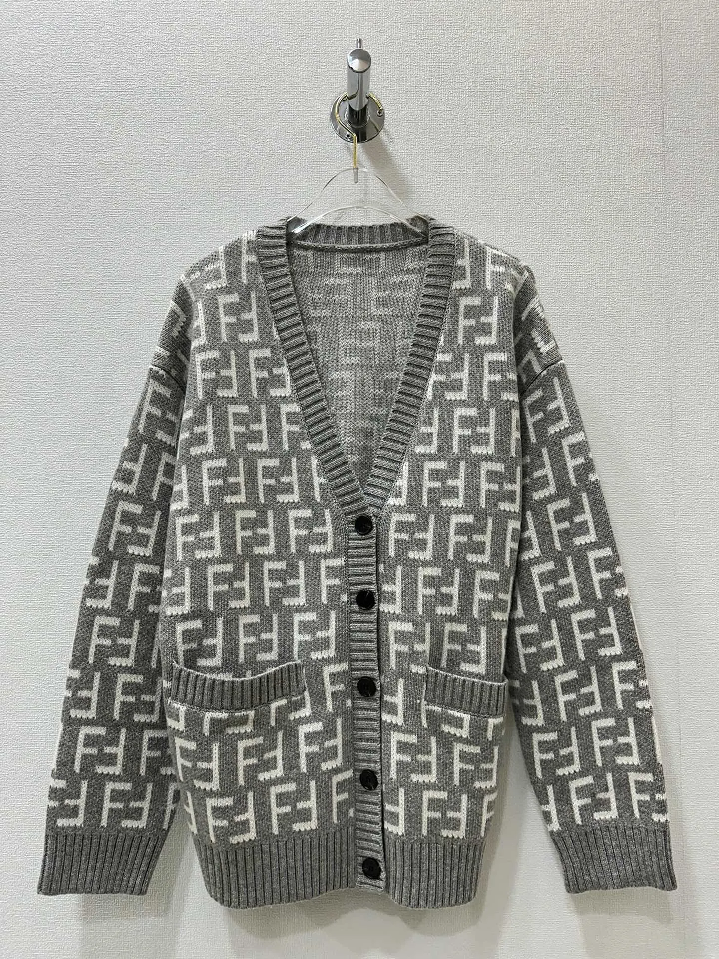 フェンディ黒チェック柄ニットカーディガン