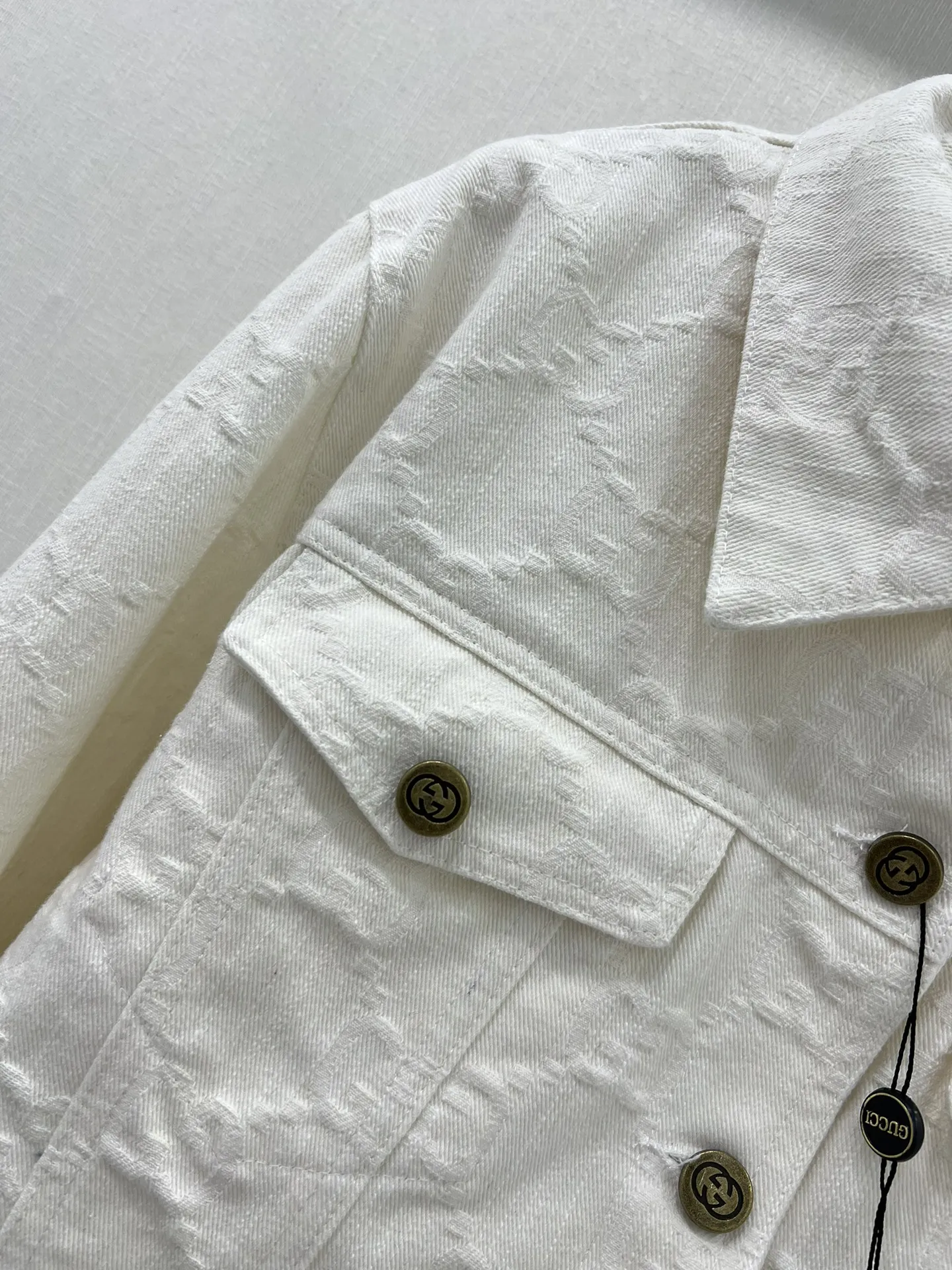 GUCCI新作白デニムジャケット両面ジャカード - 画像 (6)