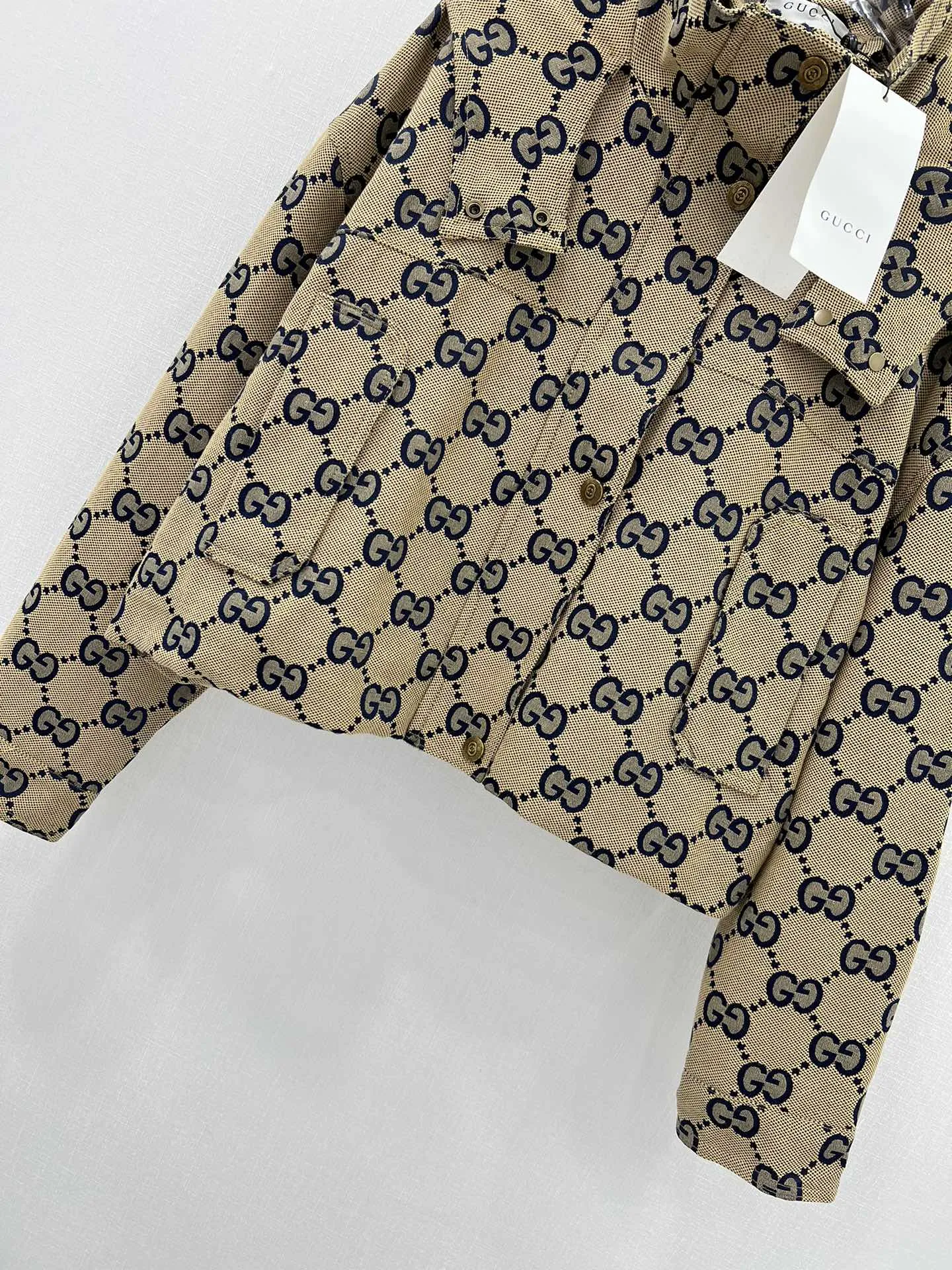 GUCCI新作黒フード付きジャカードコート - 画像 (5)