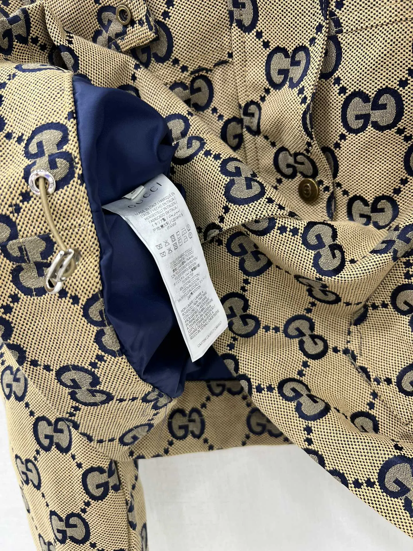 GUCCI新作黒フード付きジャカードコート - 画像 (8)