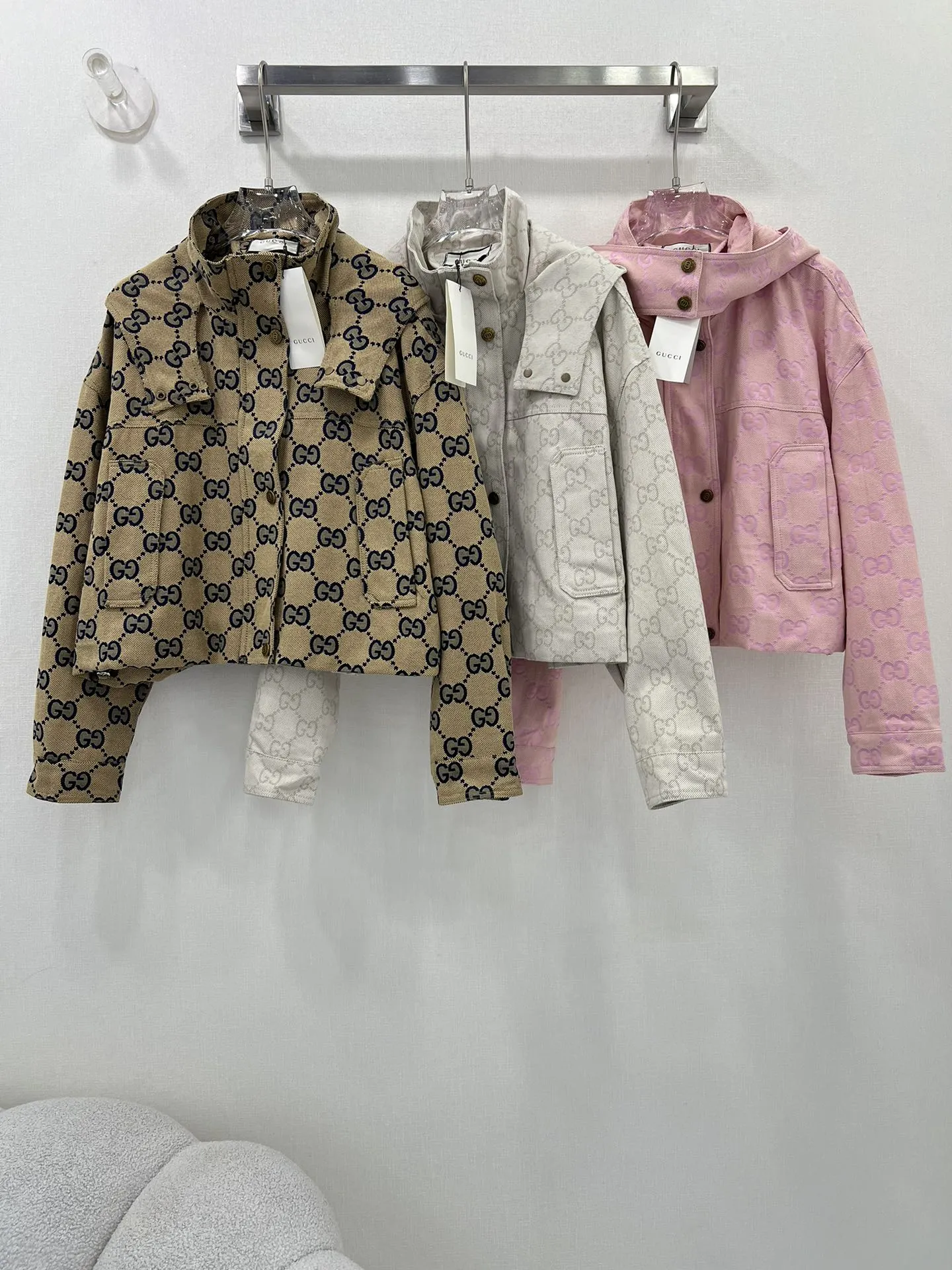 GUCCI新作黒フード付きジャカードコート - 画像 (10)