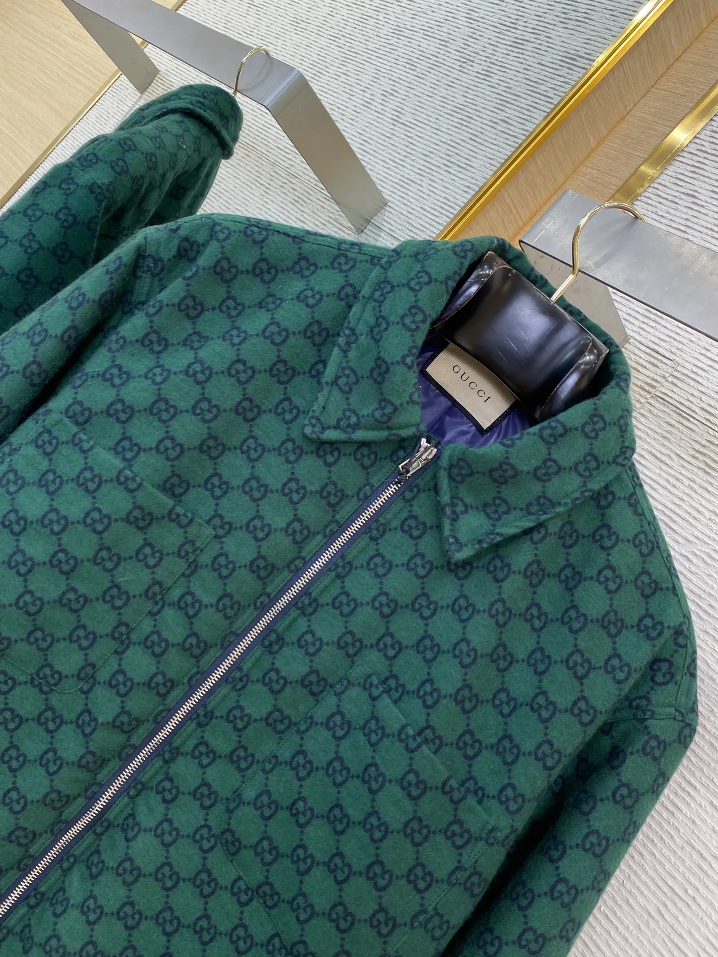 GUCCI新作黒チェック柄ジャケット - 画像 (7)